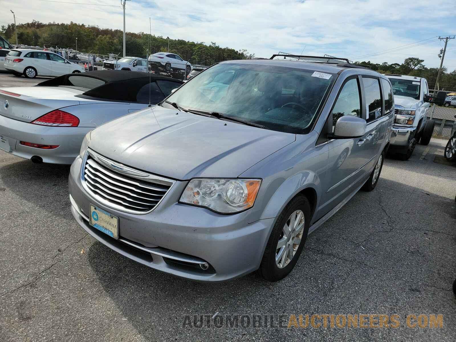 2C4RC1BG5FR588362 Chrysler Town &amp; Country 2015