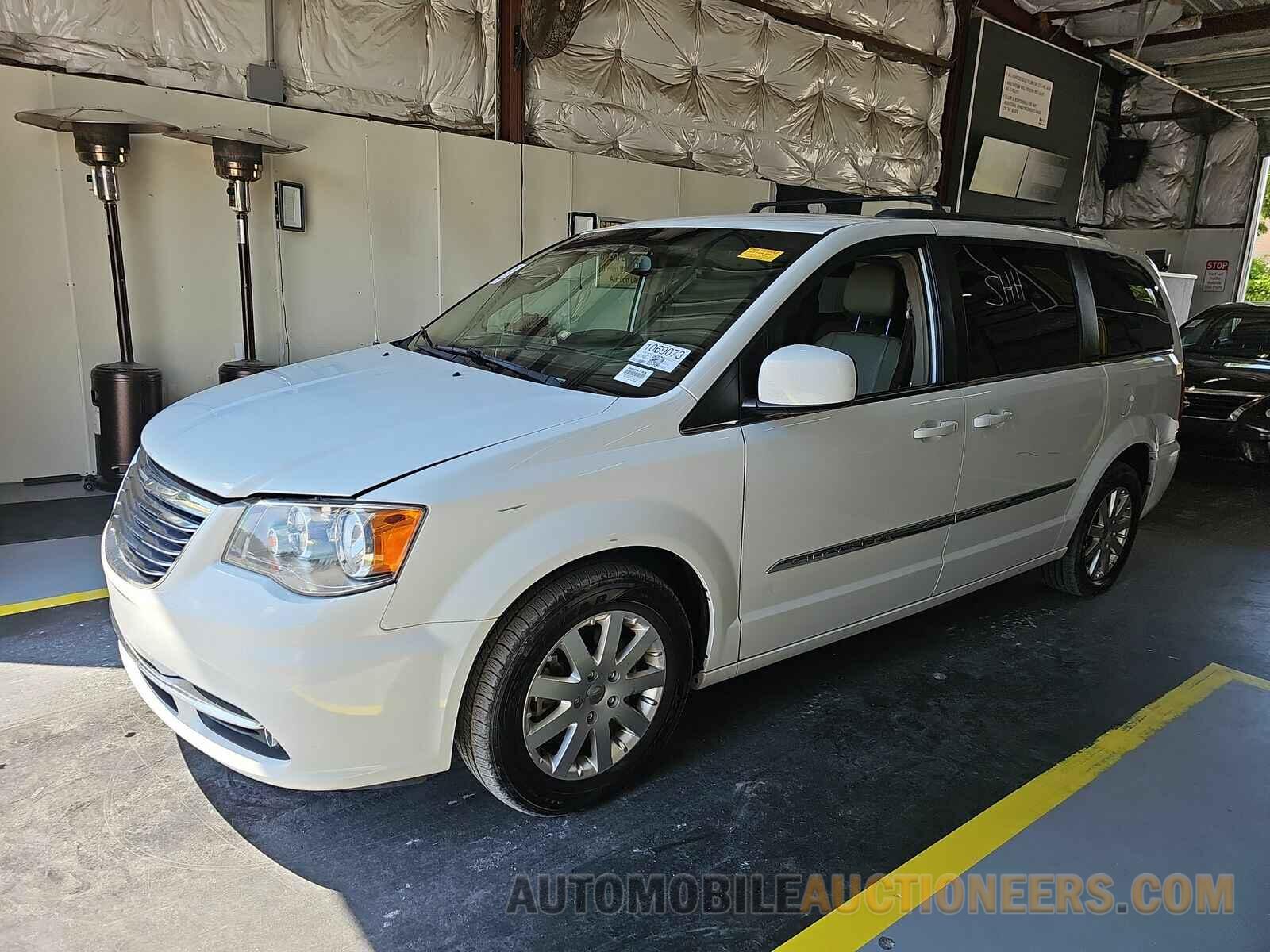 2C4RC1BG5GR213279 Chrysler Town &amp; Country 2016