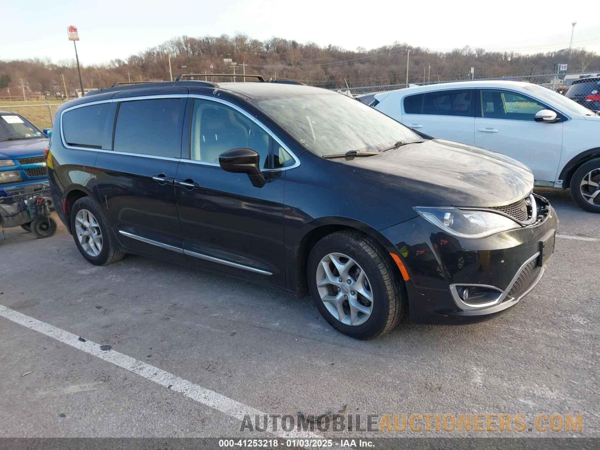 2C4RC1BG5HR803273 CHRYSLER PACIFICA 2017