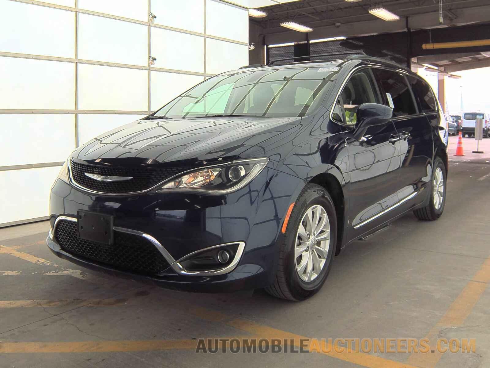 2C4RC1BG6HR739079 Chrysler Pacifica 2017