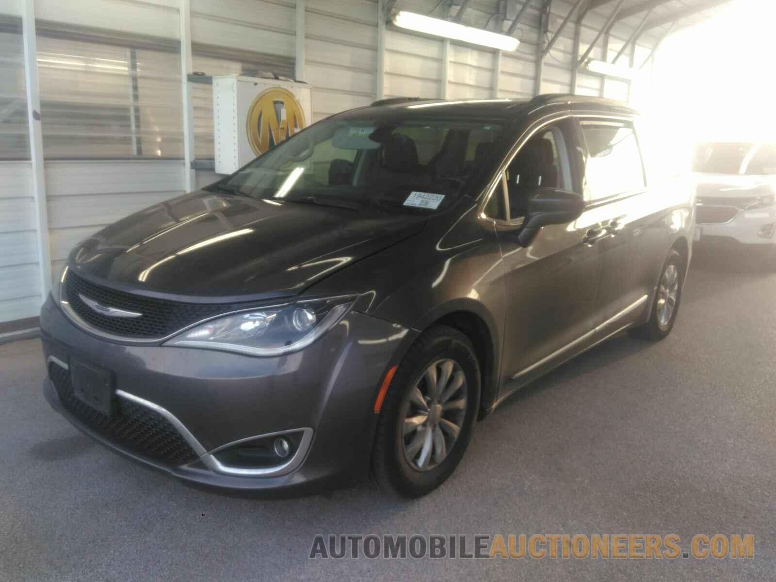 2C4RC1BG6HR745464 Chrysler Pacifica 2017