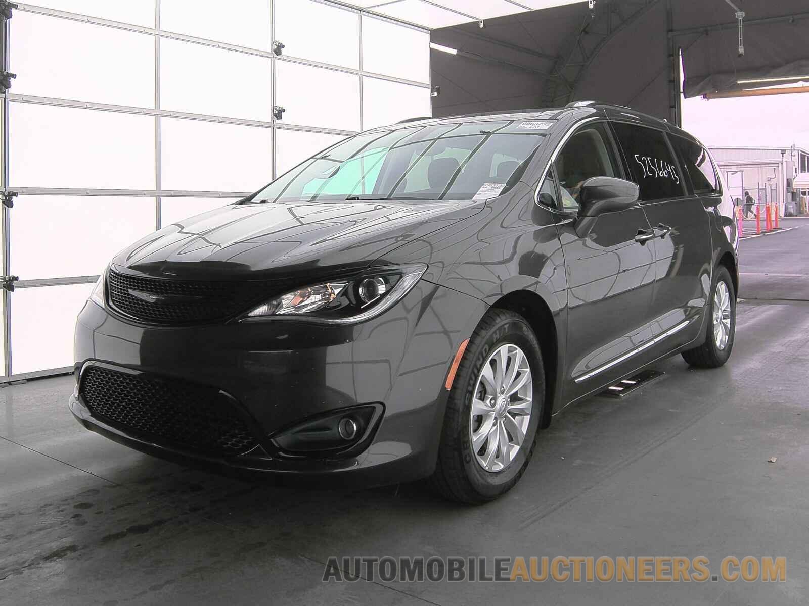 2C4RC1BG6LR112715 Chrysler Pacifica 2020