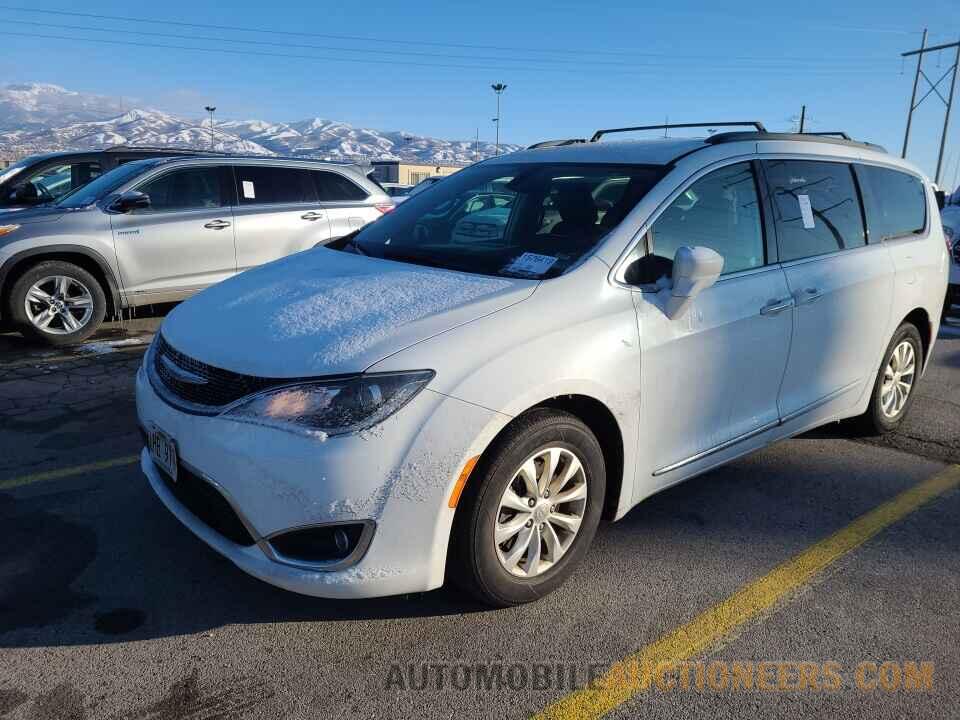 2C4RC1BG7HR613233 Chrysler Pacifica 2017