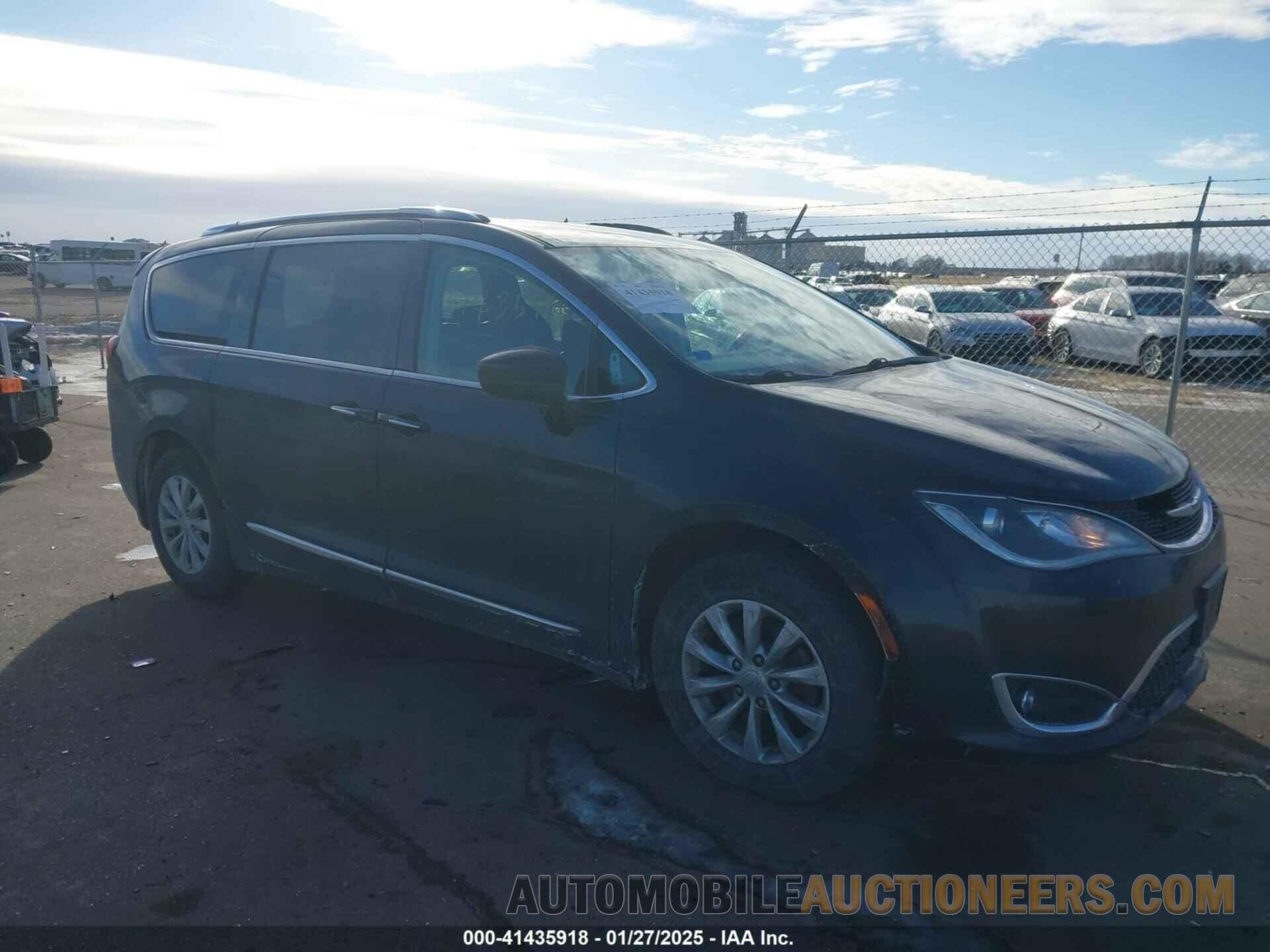 2C4RC1BG7JR322639 CHRYSLER PACIFICA 2018