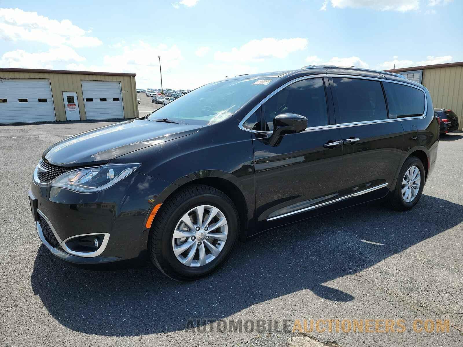 2C4RC1BG7KR652167 Chrysler Pacifica 2019