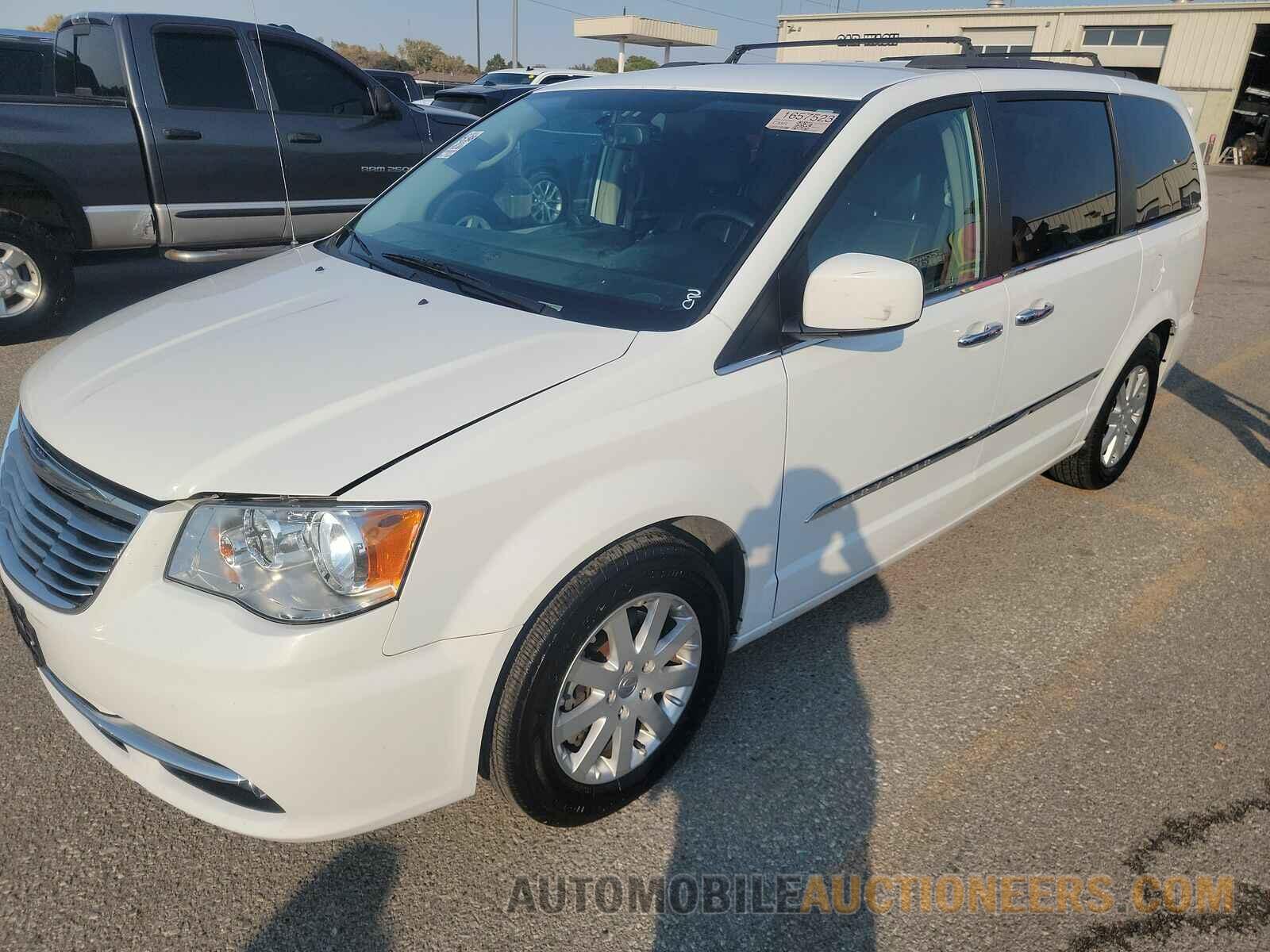 2C4RC1BG8FR582667 Chrysler Town &amp; Country 2015