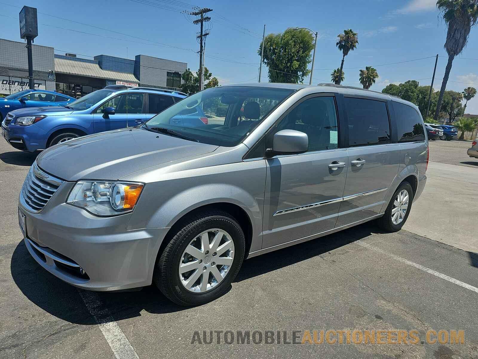 2C4RC1BG8FR720790 Chrysler Town &amp; Country 2015