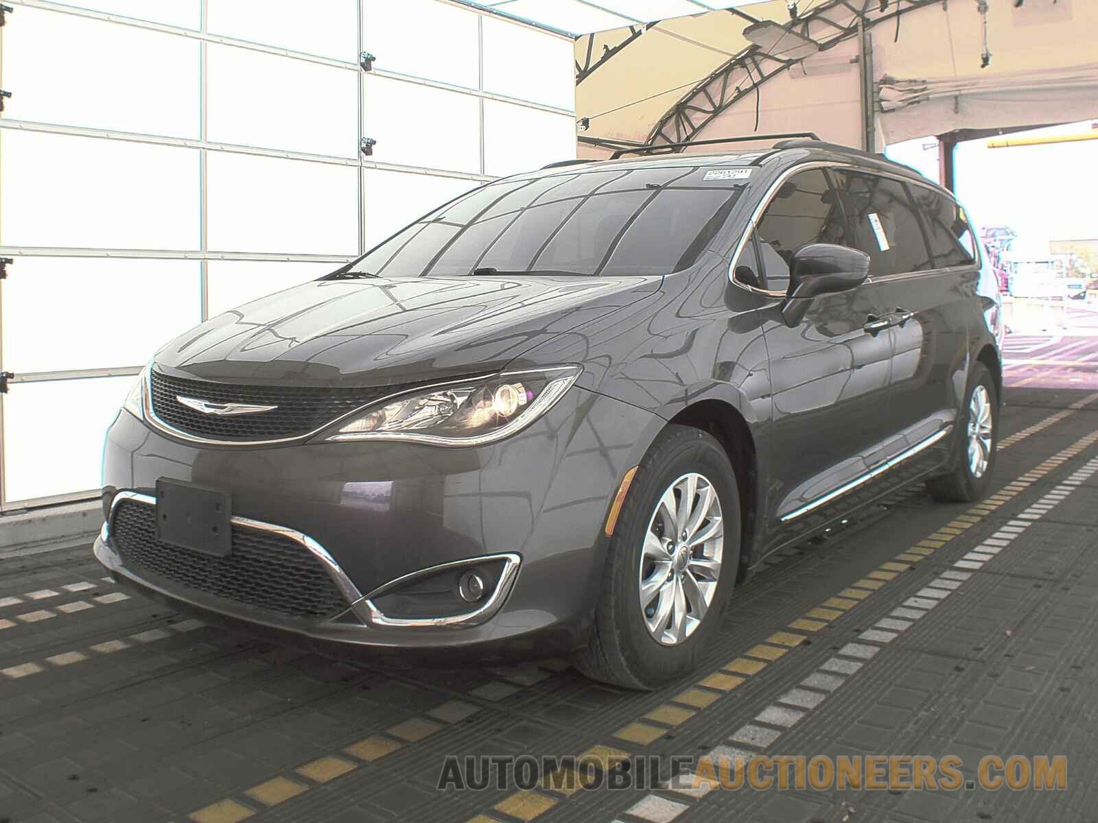 2C4RC1BG8HR505509 Chrysler Pacifica 2017