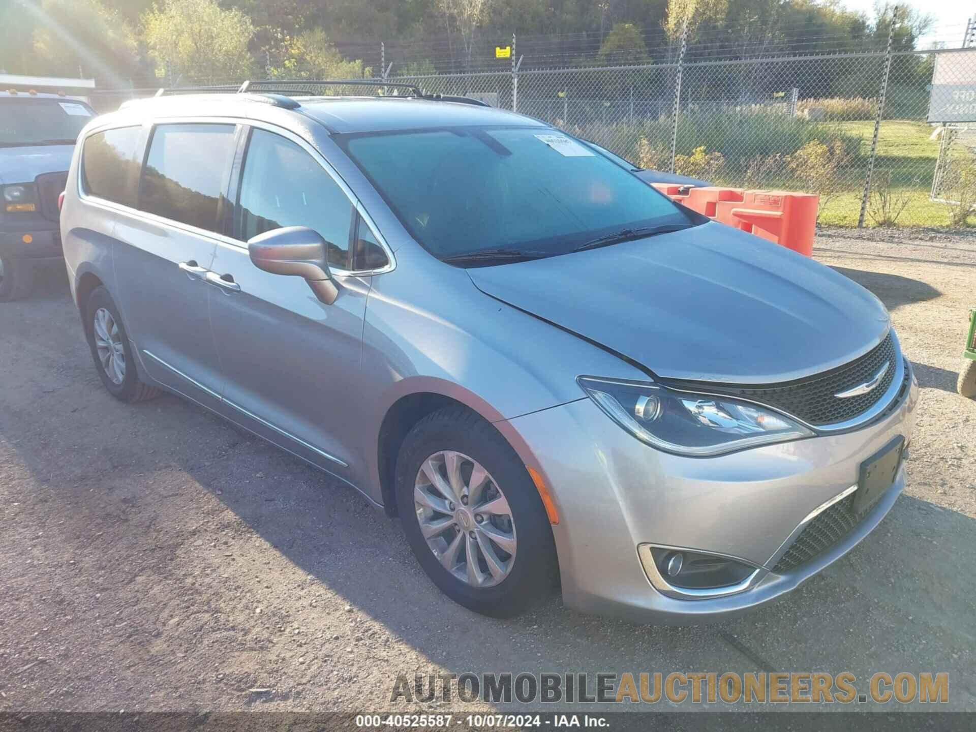 2C4RC1BG8HR540261 CHRYSLER PACIFICA 2017