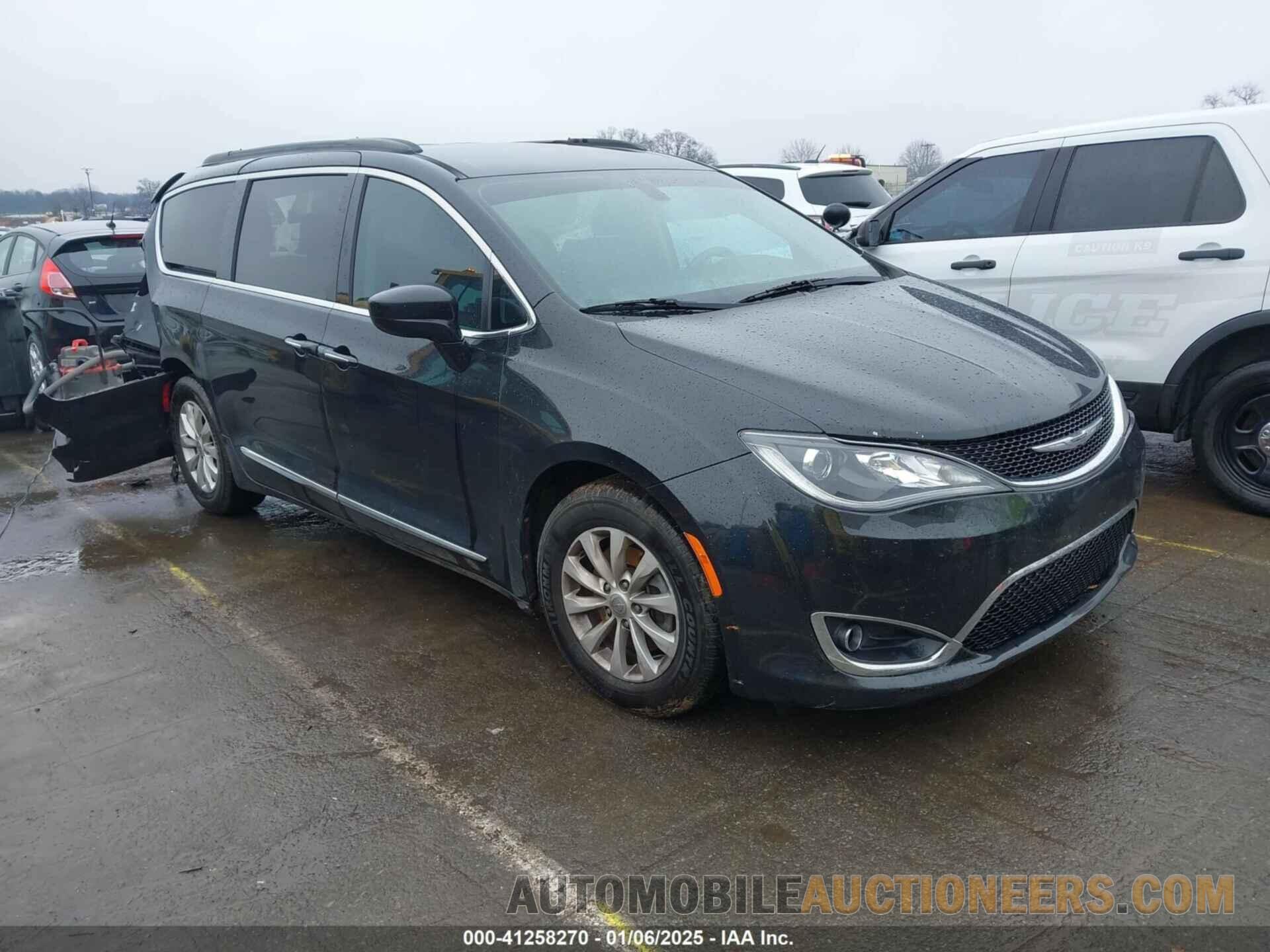 2C4RC1BG9HR745152 CHRYSLER PACIFICA 2017