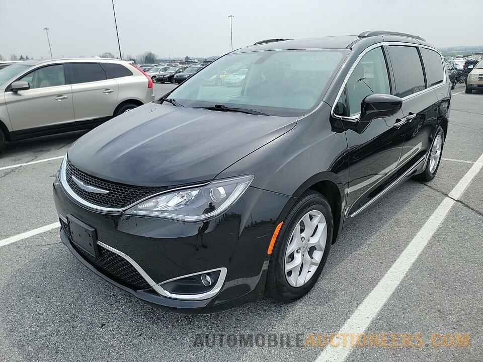 2C4RC1BG9HR816141 Chrysler Pacifica 2017