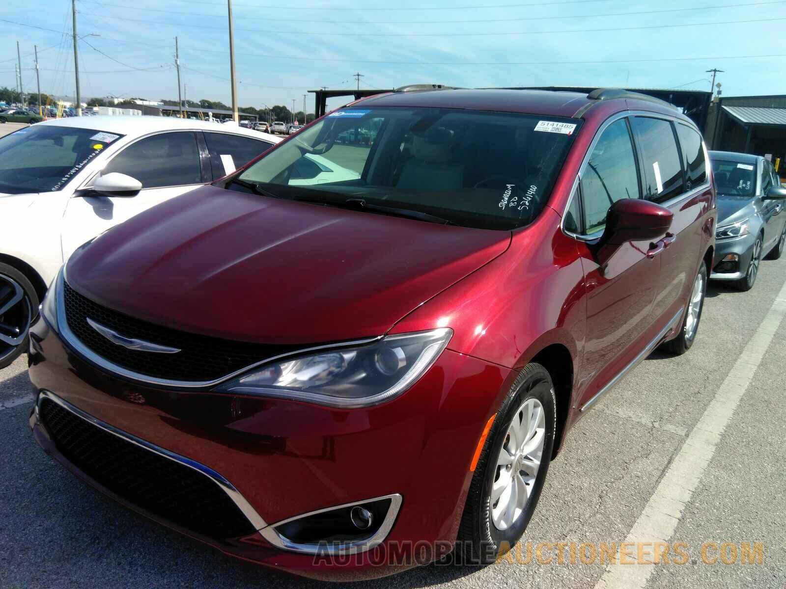 2C4RC1BGXHR583774 Chrysler Pacifica 2017