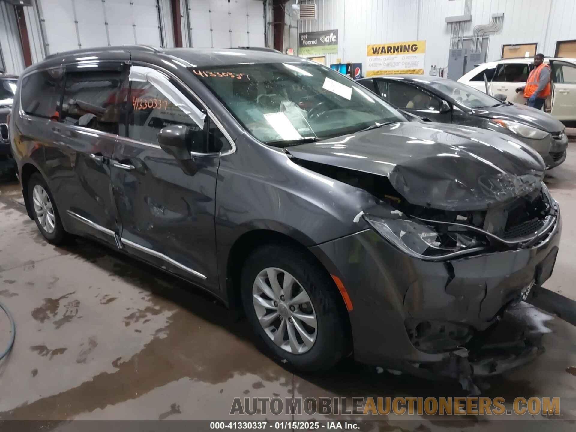 2C4RC1BGXHR753504 CHRYSLER PACIFICA 2017