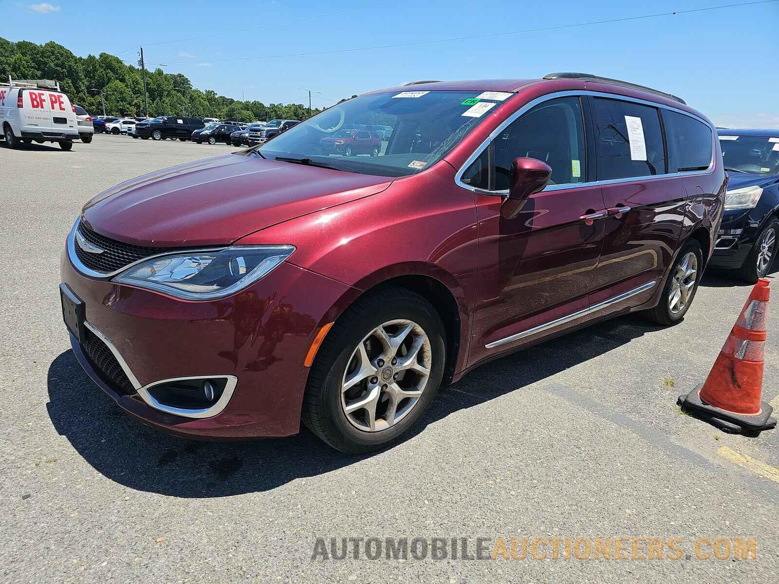 2C4RC1BGXHR826855 Chrysler Pacifica 2017