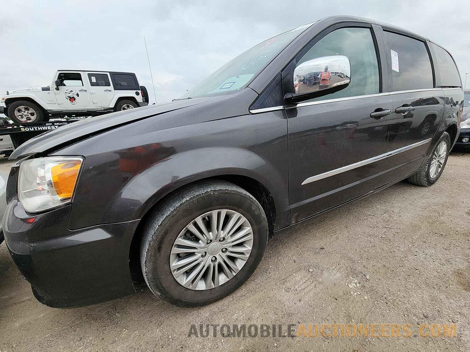 2C4RC1CG0FR588641 Chrysler Town &amp; Country 2015