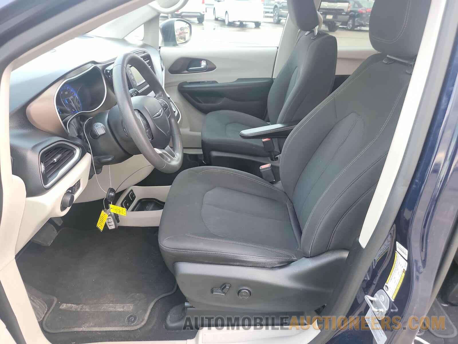 2C4RC1DG4HR610285 Chrysler Pacifica 2017