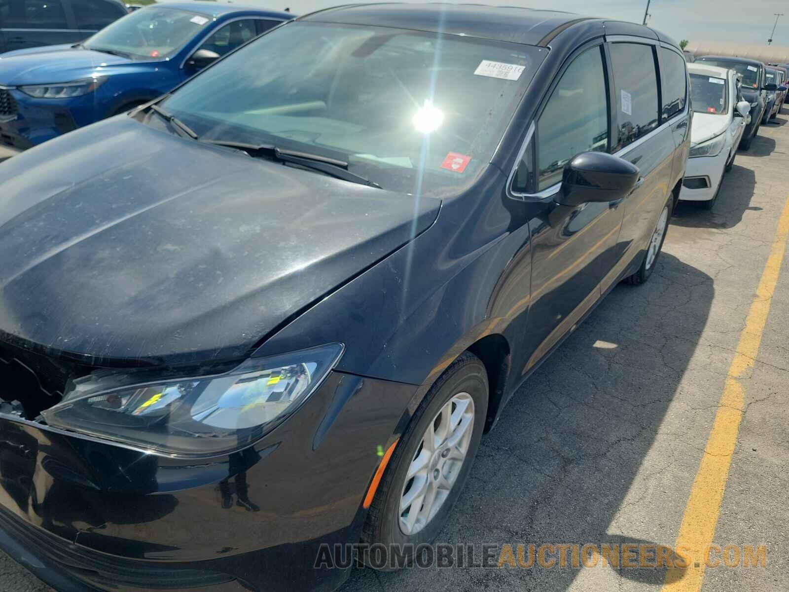 2C4RC1DG6HR621143 Chrysler Pacifica 2017