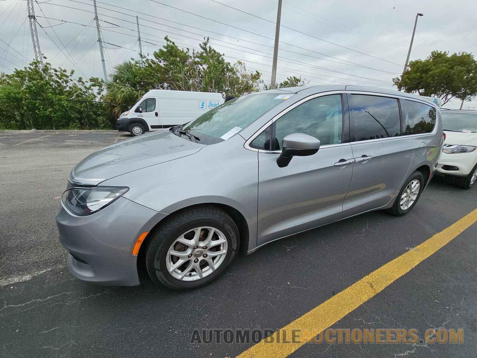 2C4RC1DG8HR621368 Chrysler Pacifica 2017