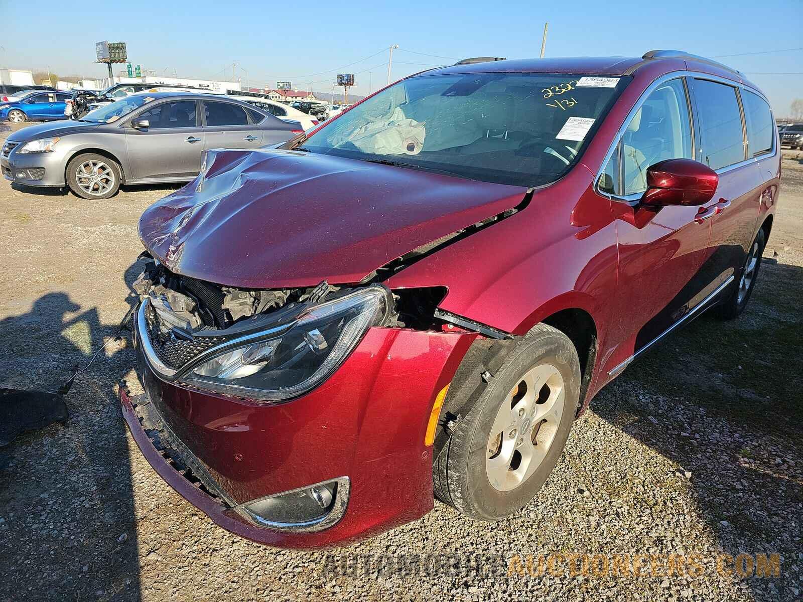 2C4RC1EG1HR622327 Chrysler Pacifica 2017