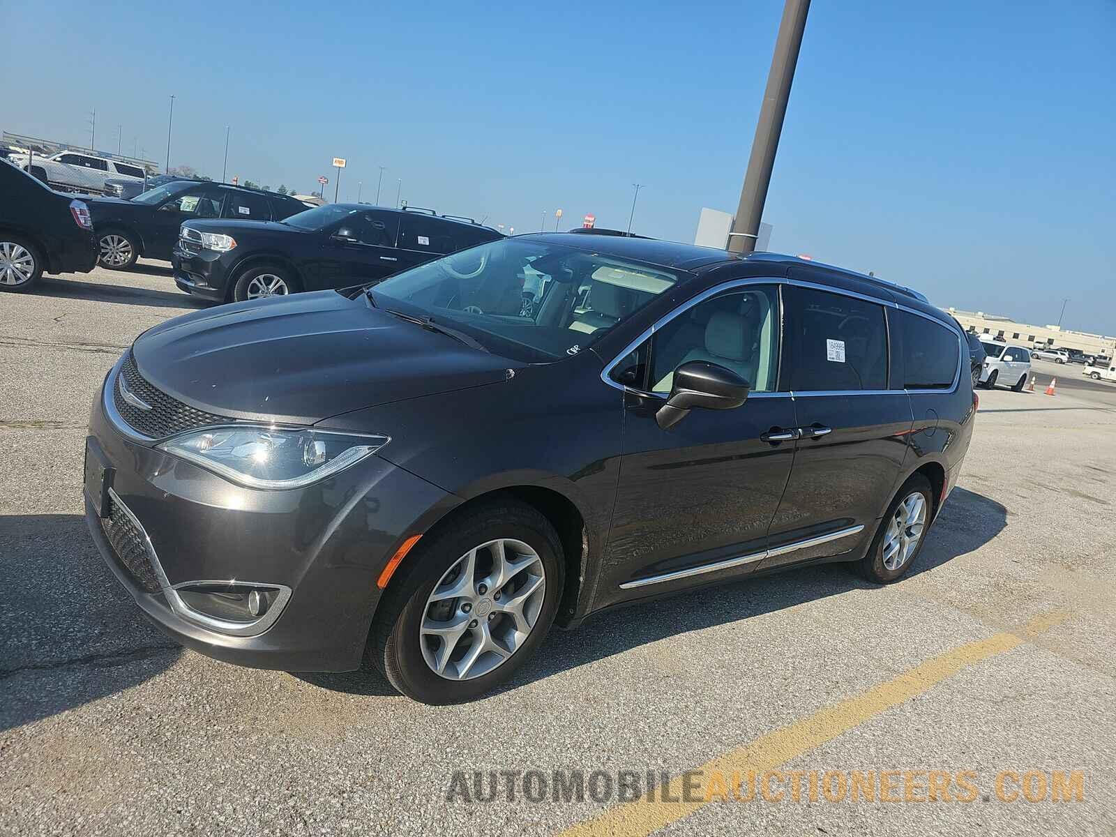 2C4RC1EG6HR643836 Chrysler Pacifica 2017