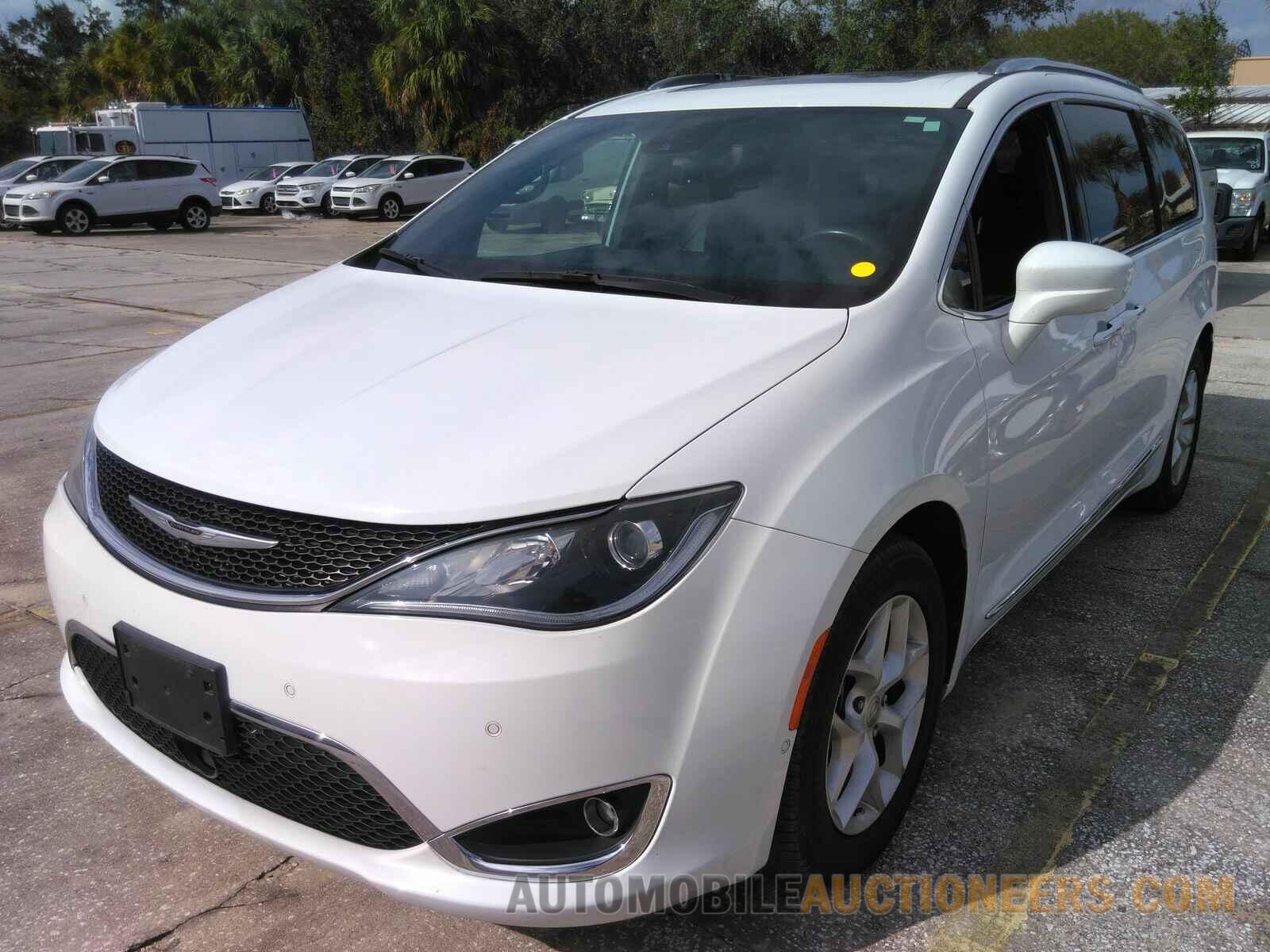 2C4RC1EG6LR132930 Chrysler Pacifica 2020