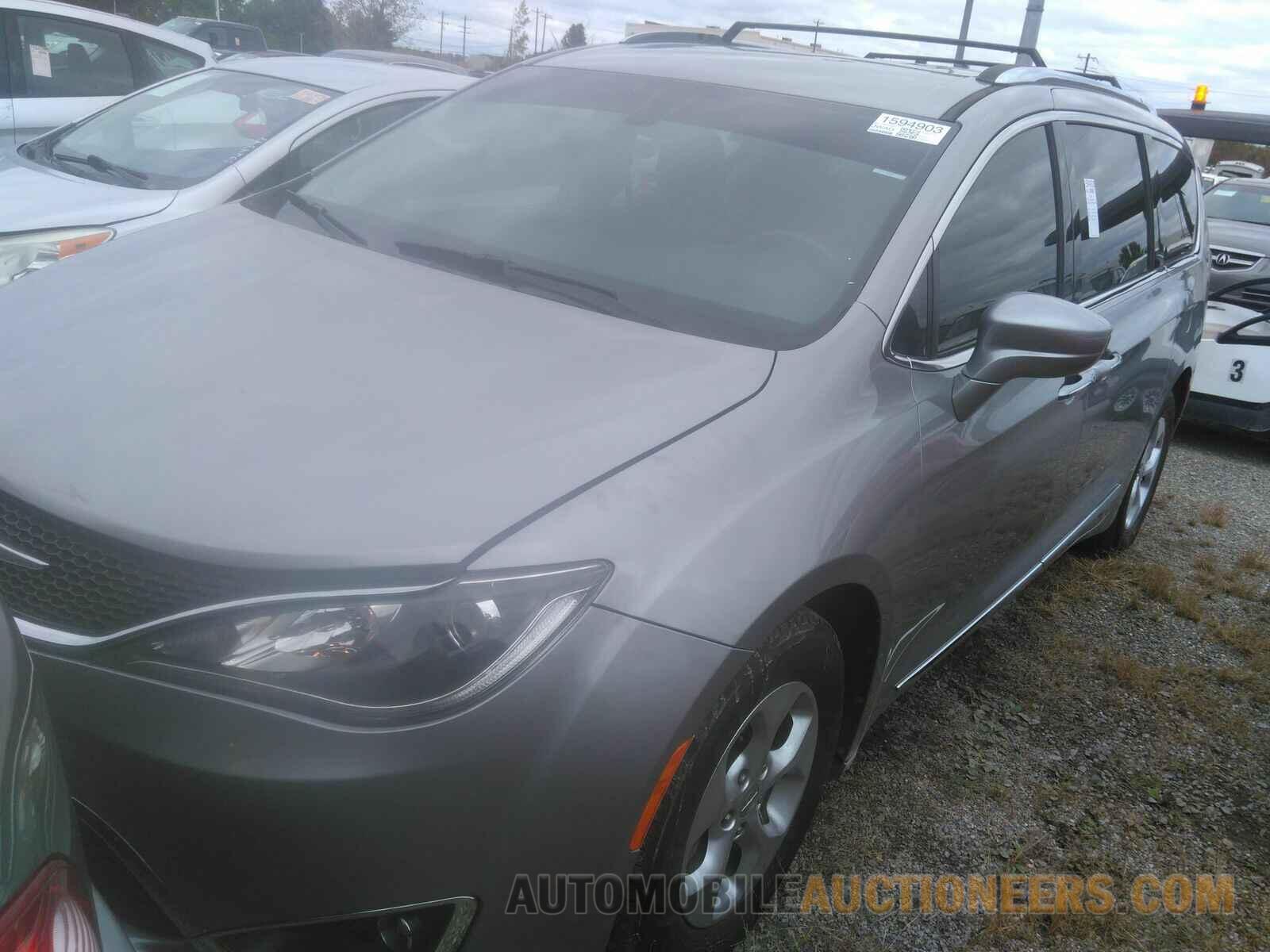 2C4RC1EG7HR542806 Chrysler Pacifica 2017