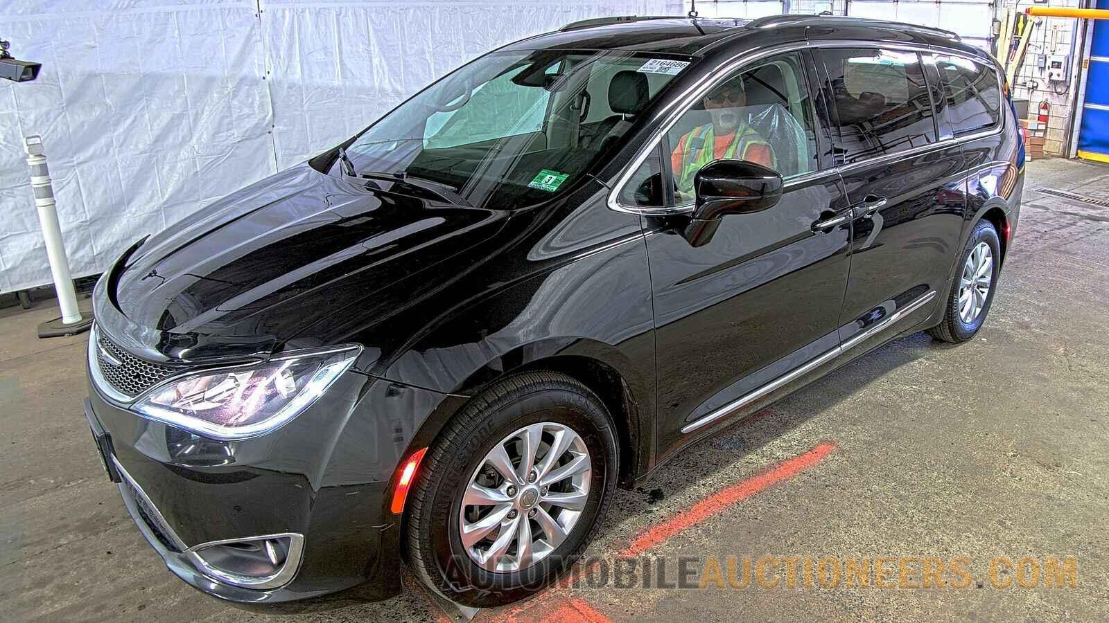 2C4RC1EG7JR121741 Chrysler Pacifica 2018