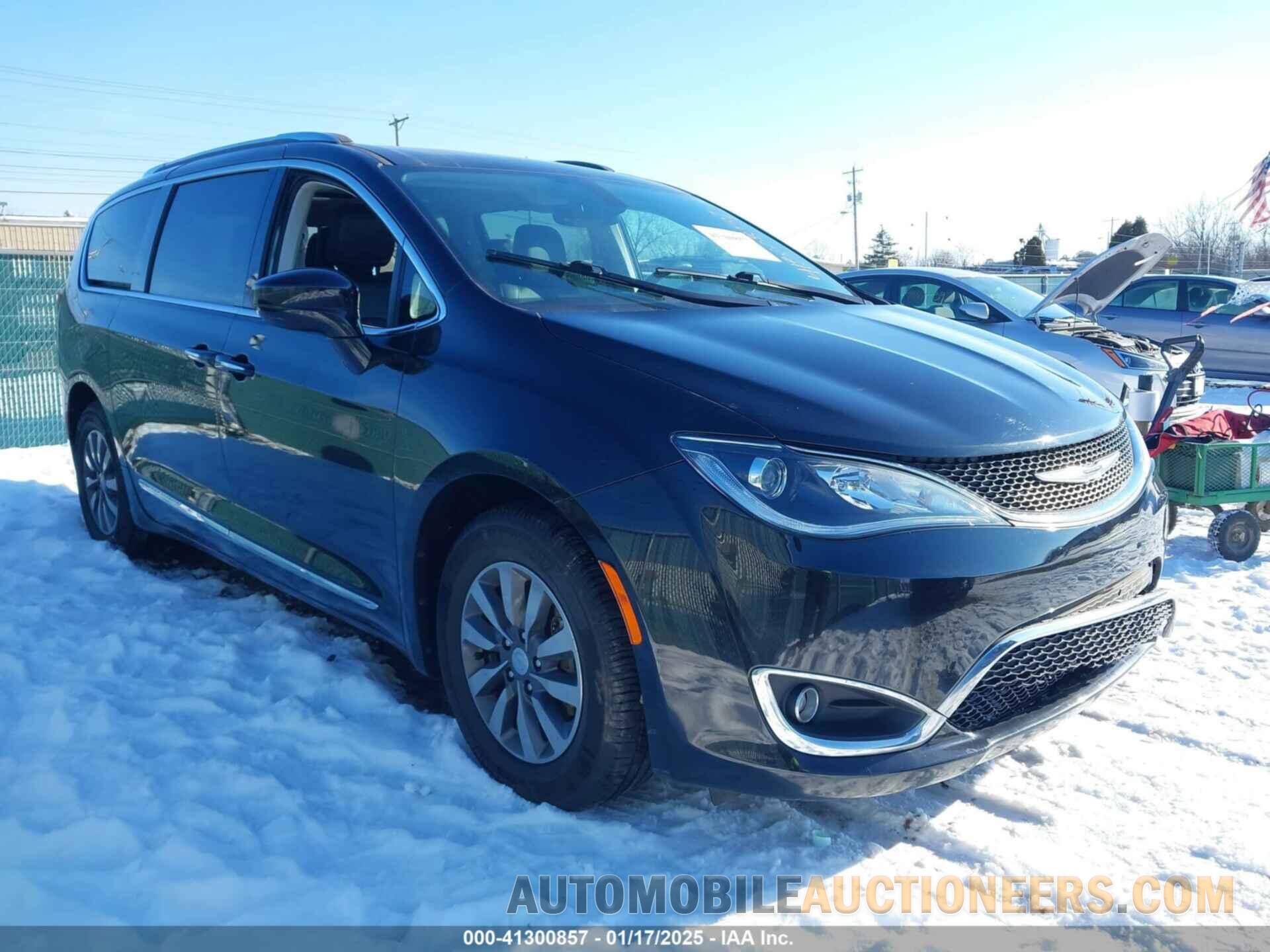 2C4RC1EGXKR617263 CHRYSLER PACIFICA 2019