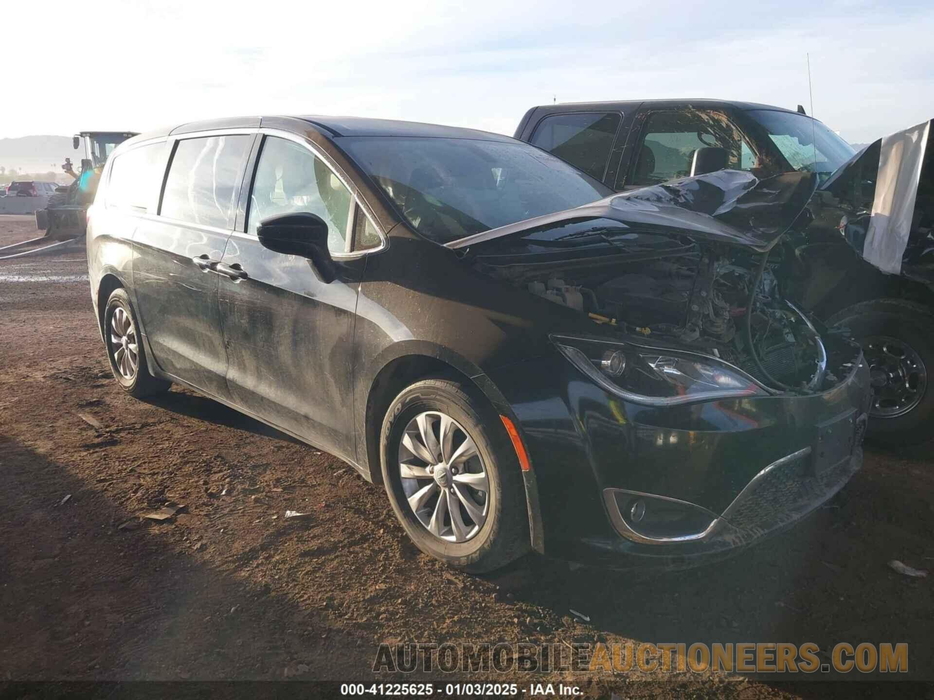 2C4RC1FG2JR106997 CHRYSLER PACIFICA 2018