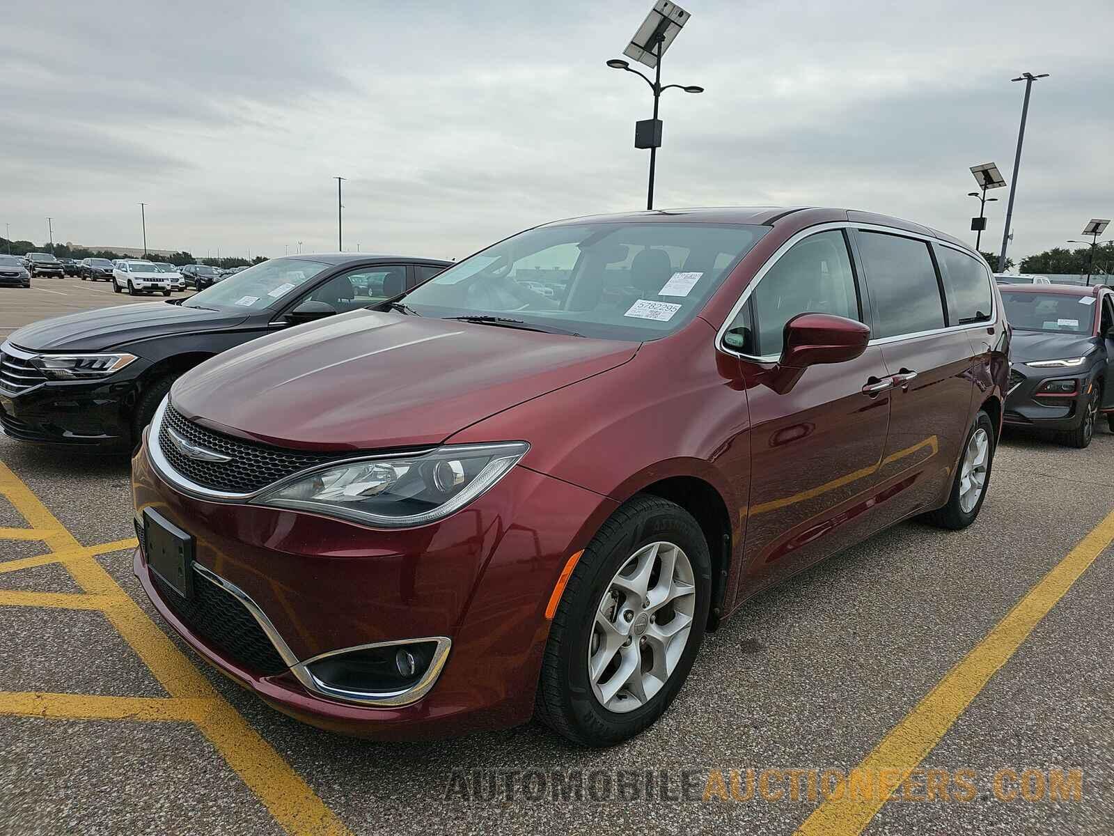 2C4RC1FG4JR100392 Chrysler Pacifica 2018