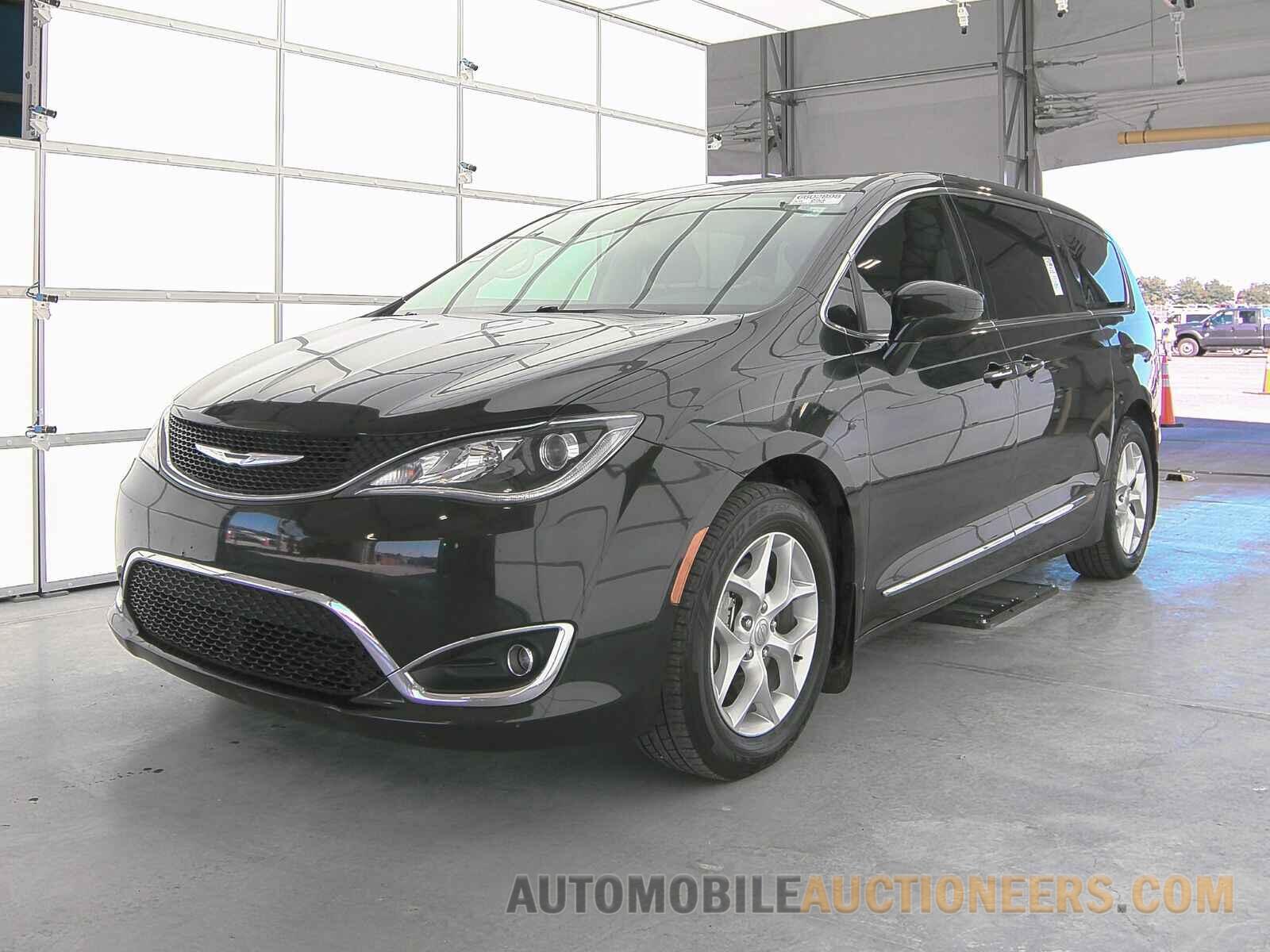 2C4RC1FG6JR122622 Chrysler Pacifica 2018