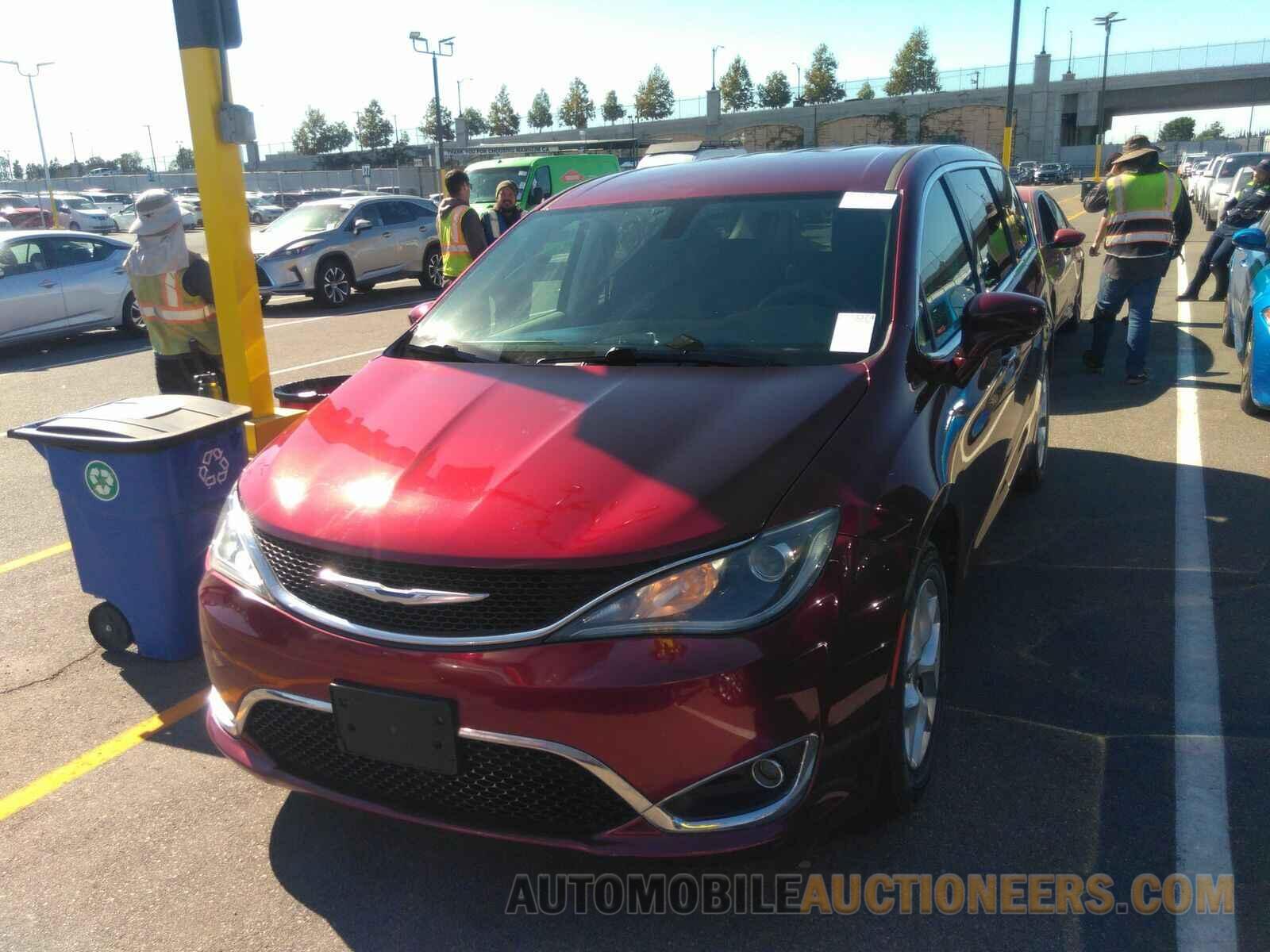 2C4RC1FG7JR108339 Chrysler Pacifica 2018