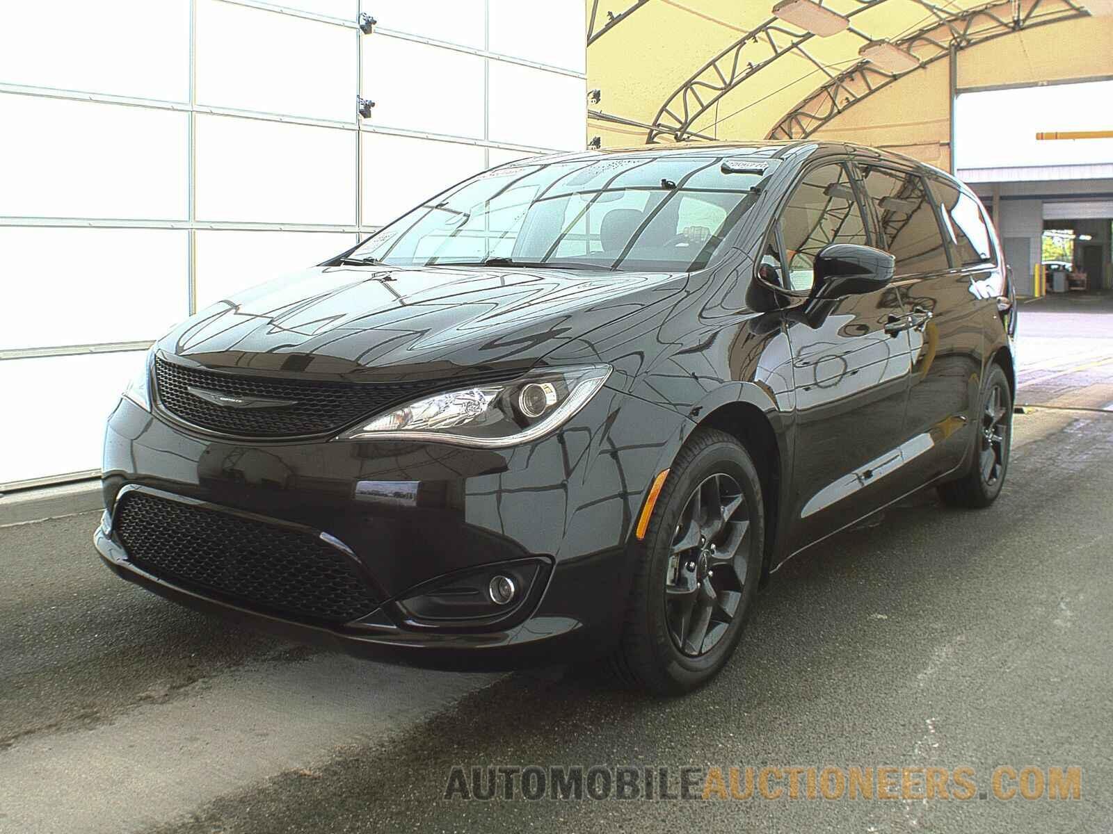 2C4RC1FG8LR150201 Chrysler Pacifica 2020