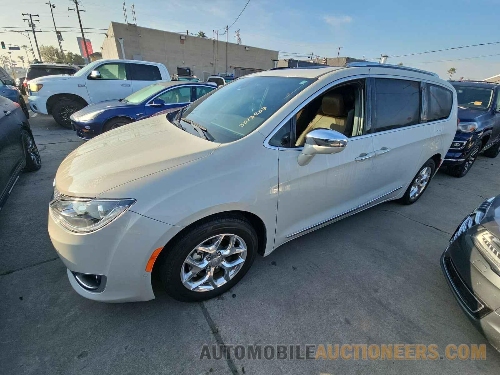 2C4RC1GG2LR235646 Chrysler Pacifica 2020