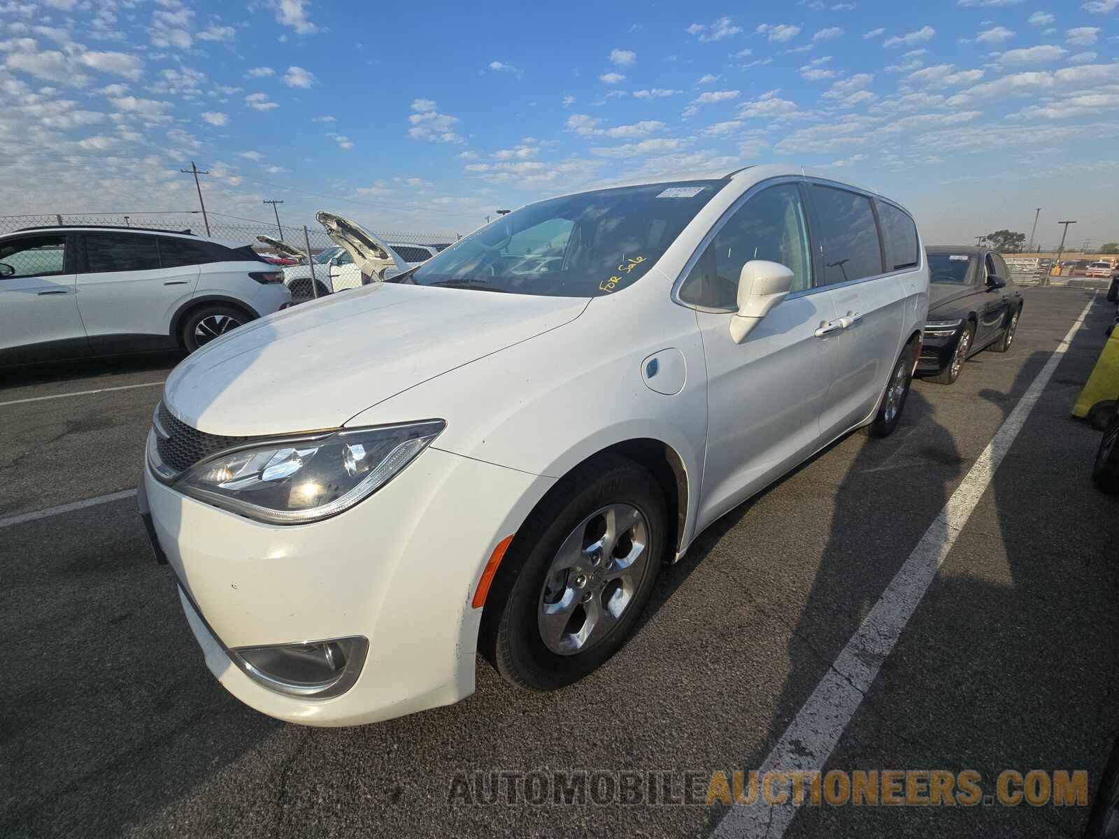 2C4RC1H78LR139650 Chrysler Pacifica 2020