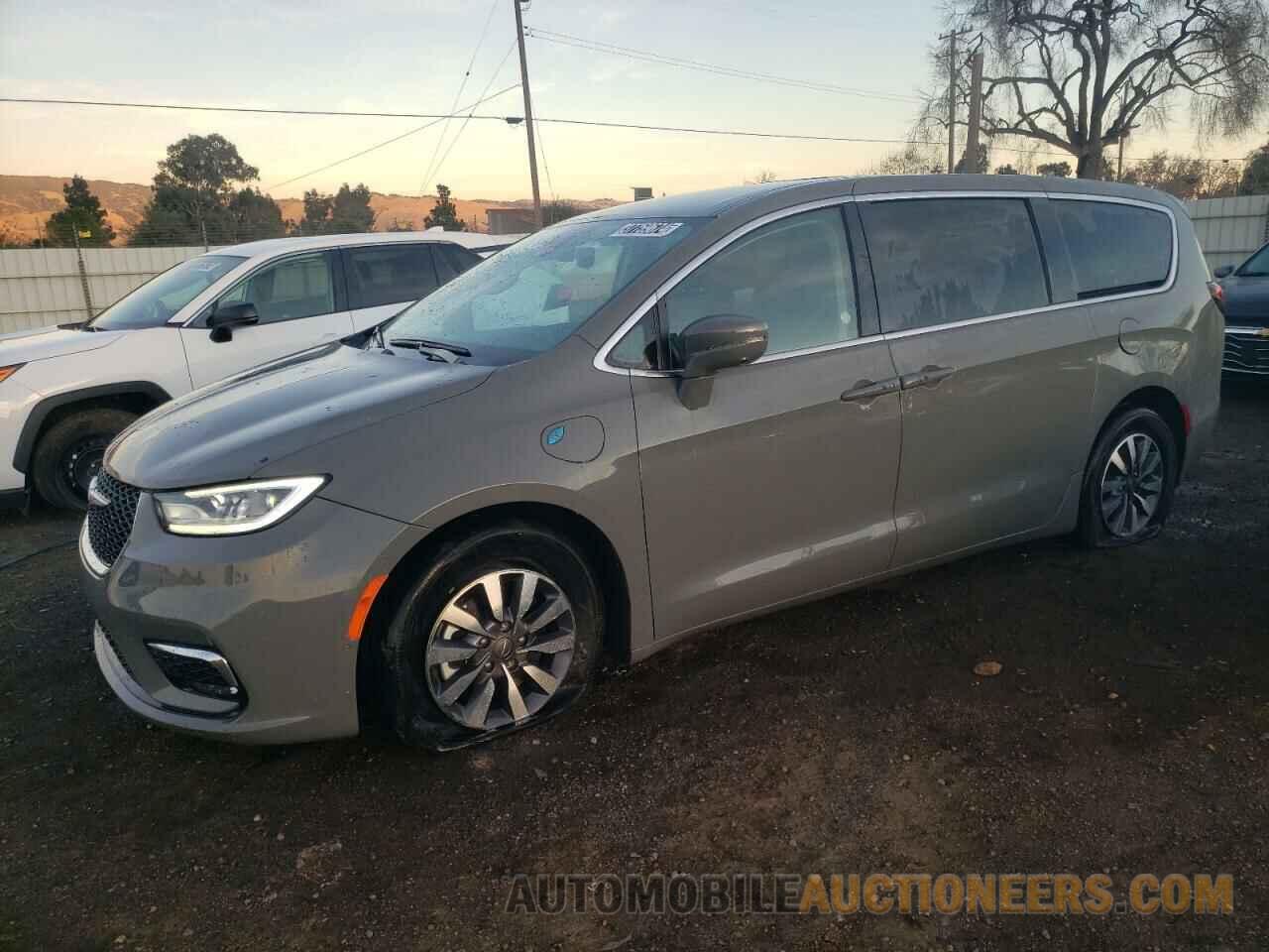 2C4RC1L73NR124869 CHRYSLER PACIFICA 2022