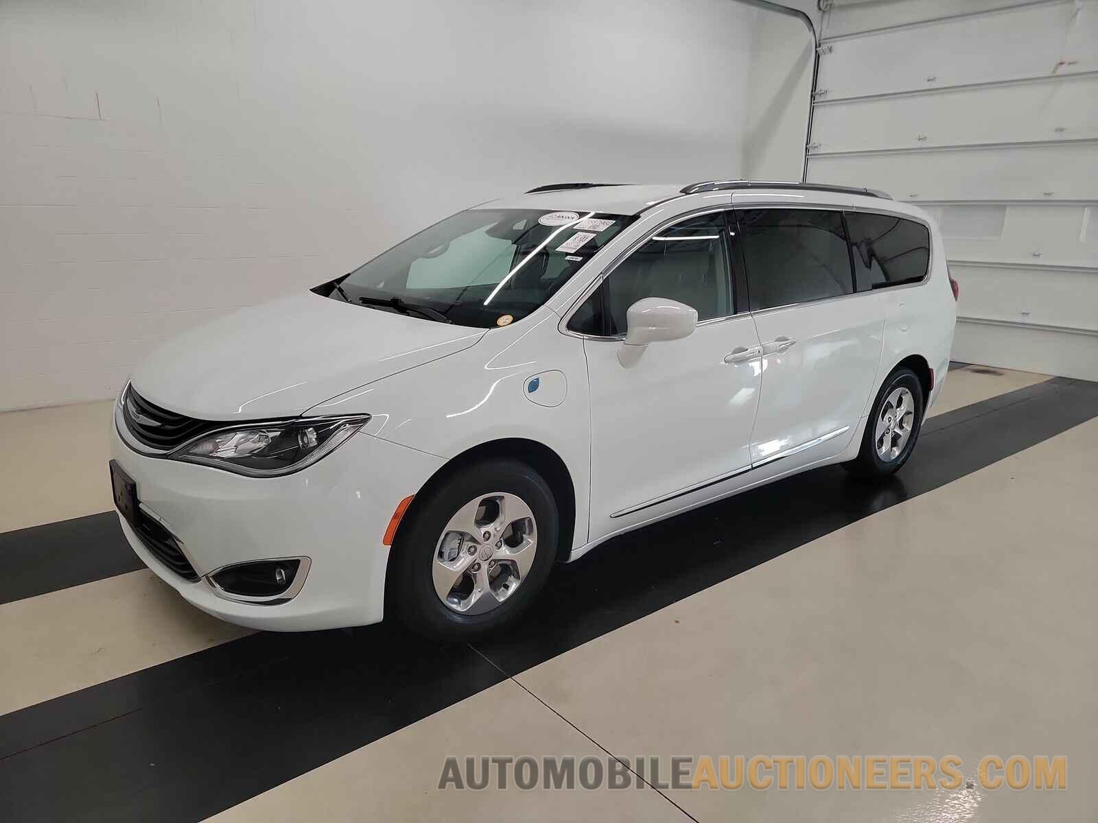 2C4RC1L74JR172729 Chrysler Pacifica 2018