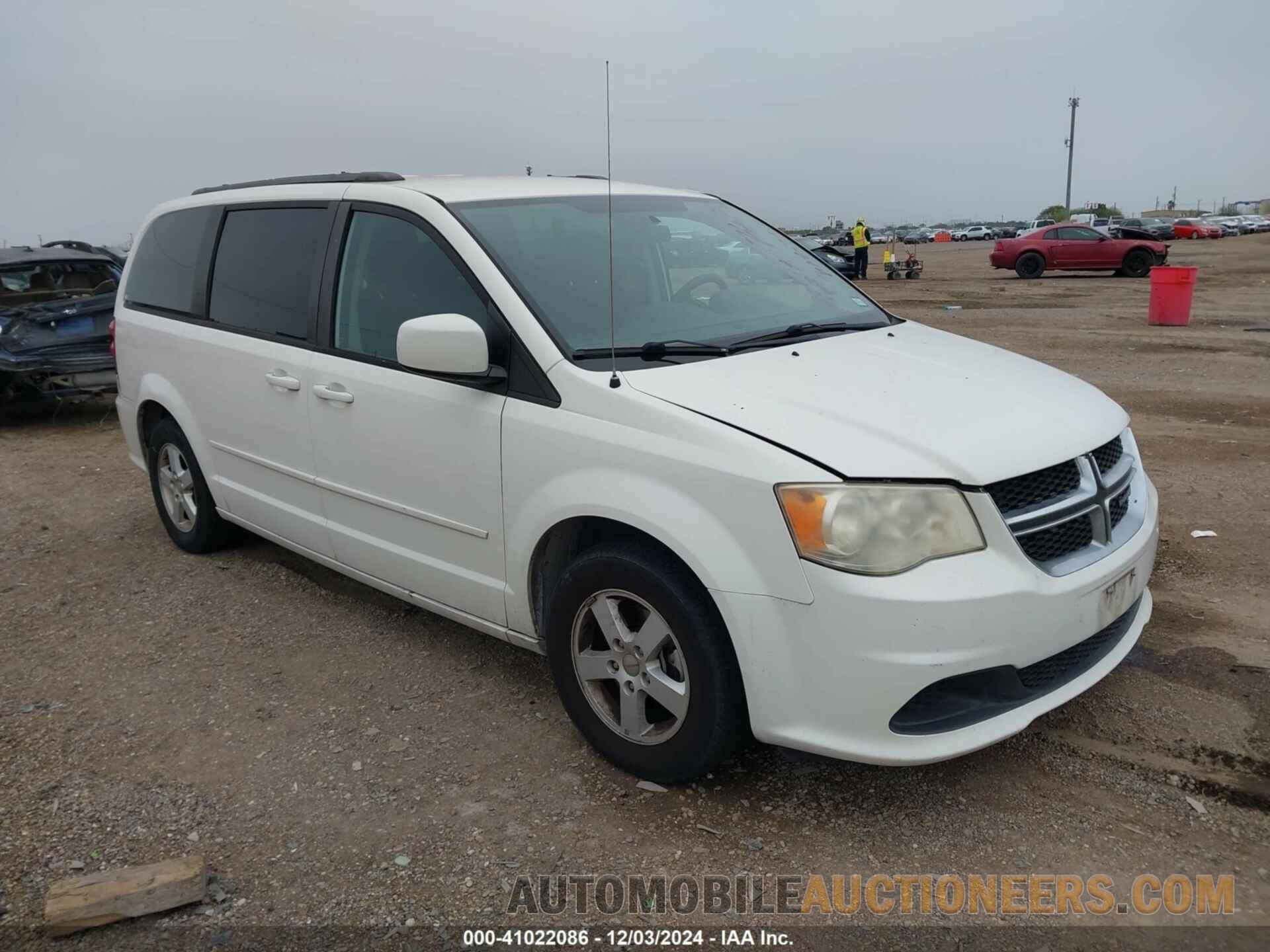 2C4RDGCG8DR627425 DODGE GRAND CARAVAN 2013