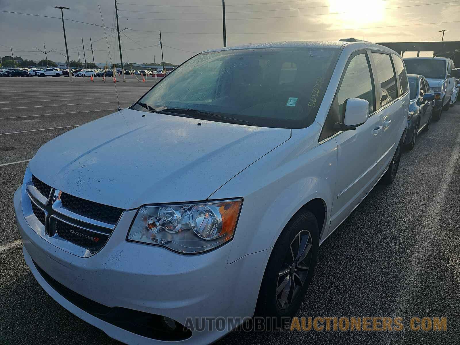 2C4RDGCG9HR860557 Dodge Grand Caravan 2017