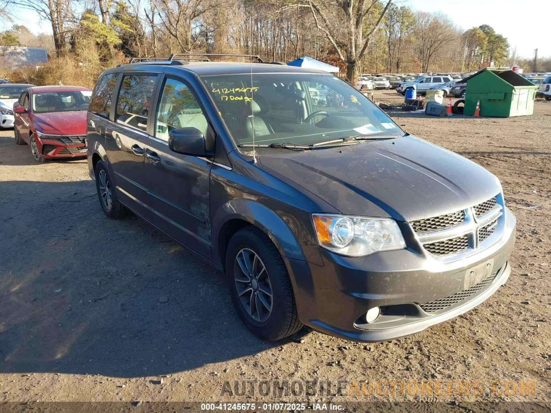 2C4RDGCGXHR735888 DODGE GRAND CARAVAN 2017