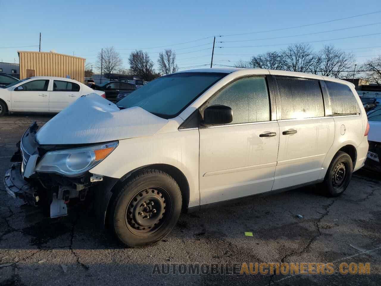 2C4RVAAG6CR120616 VOLKSWAGEN ROUTAN 2012