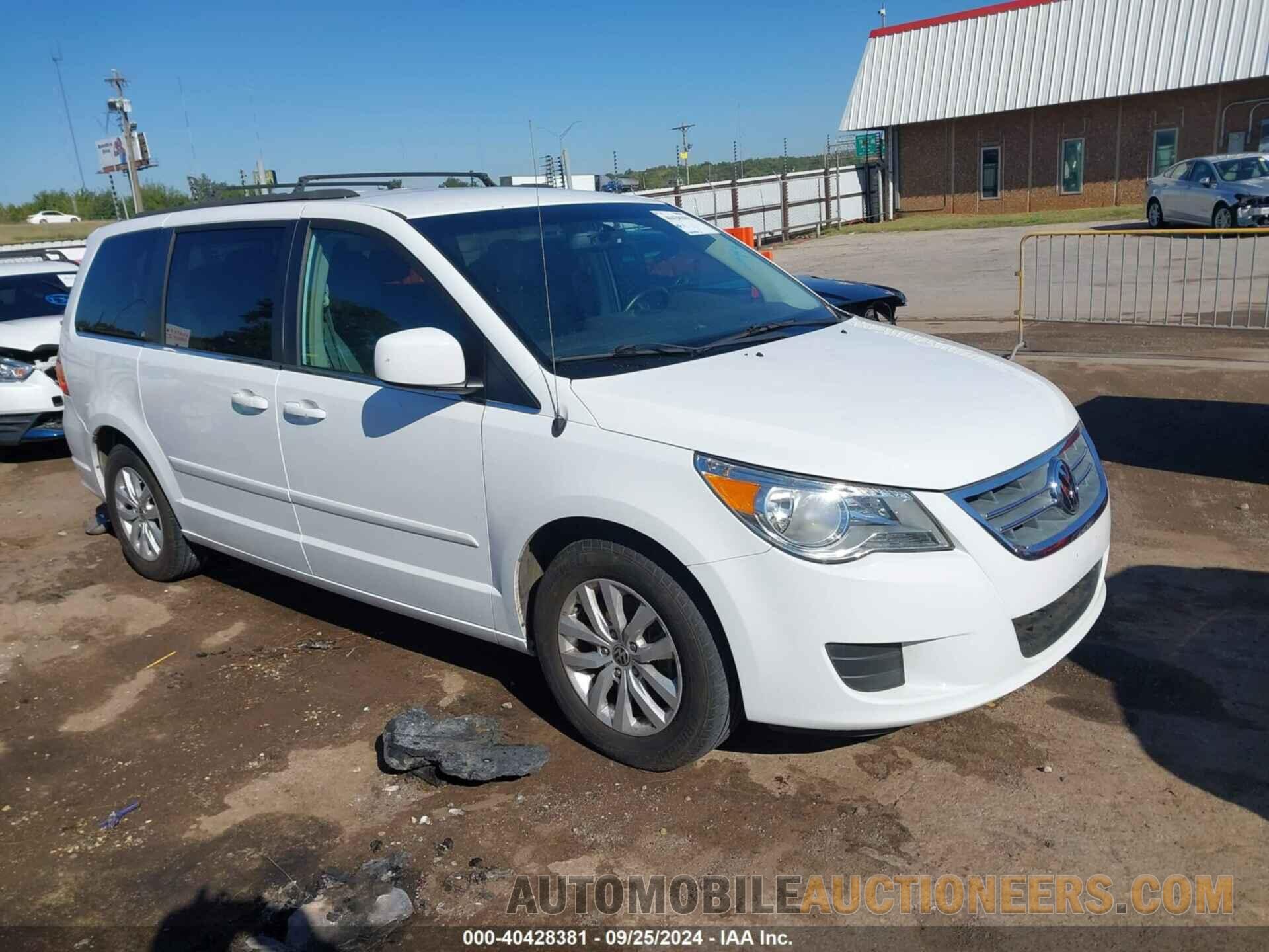 2C4RVABG5ER135450 VOLKSWAGEN ROUTAN 2014