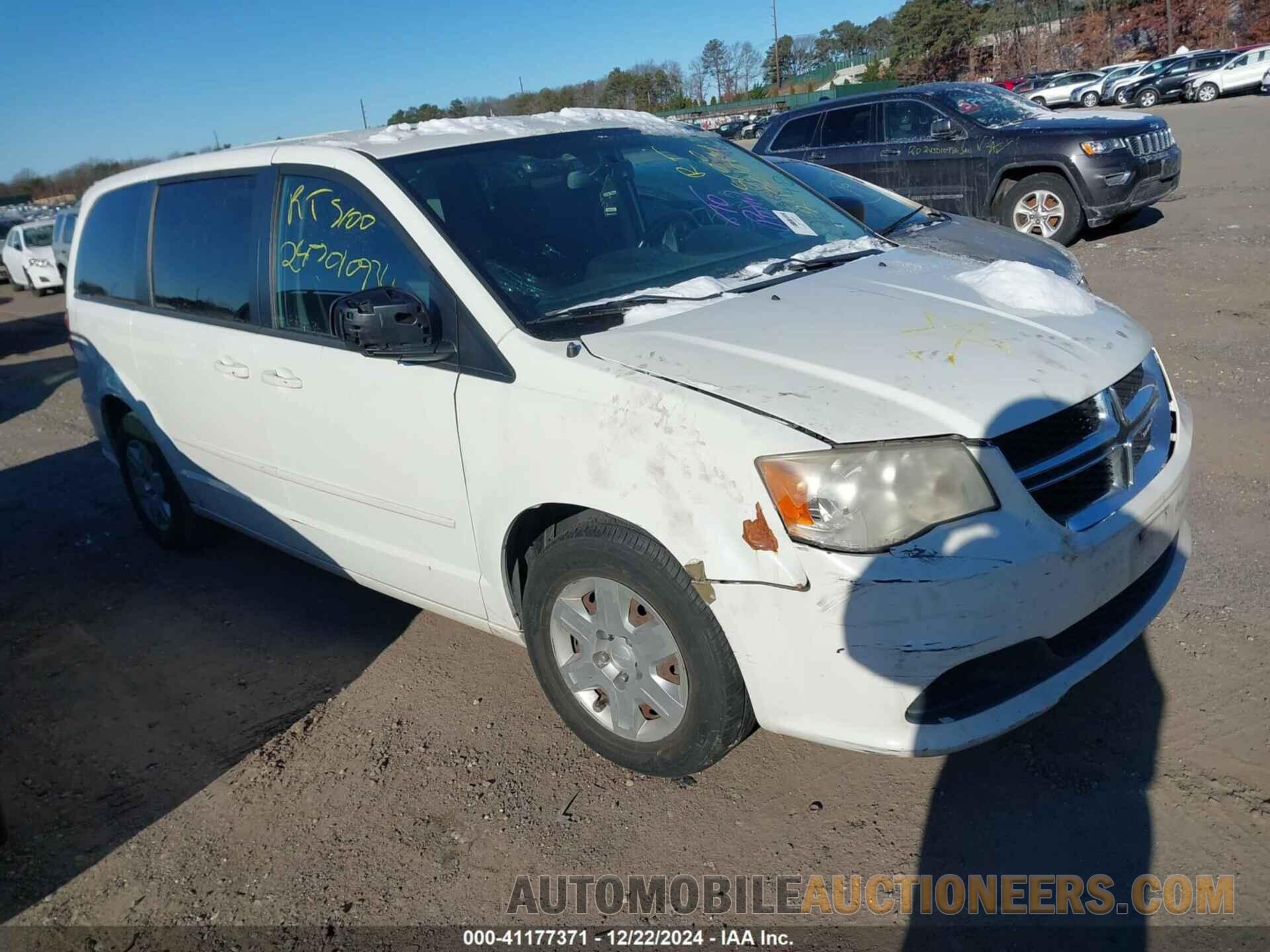 2D4RN4DG8BR647717 DODGE GRAND CARAVAN 2011