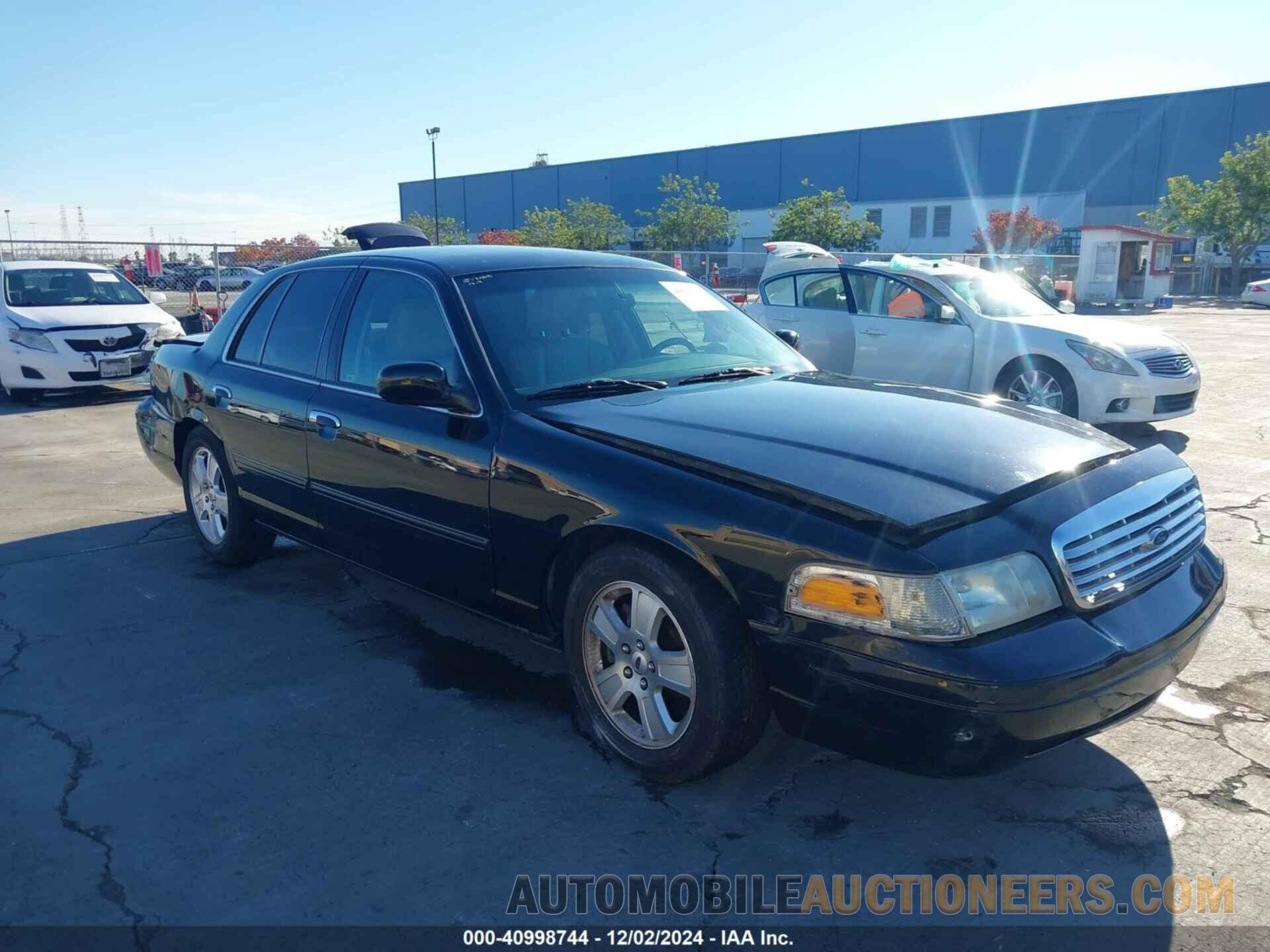 2FABP7EV7BX174448 FORD CROWN VICTORIA 2011