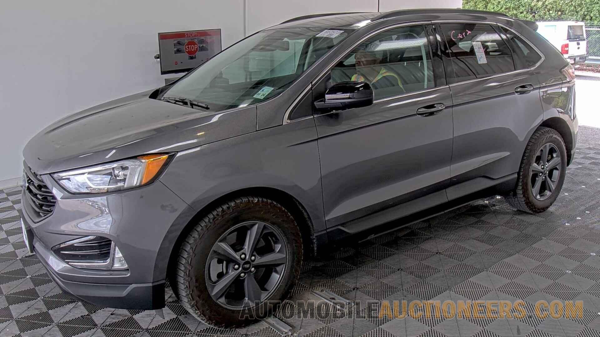 2FMPK4J93NBA01979 Ford Edge 2022