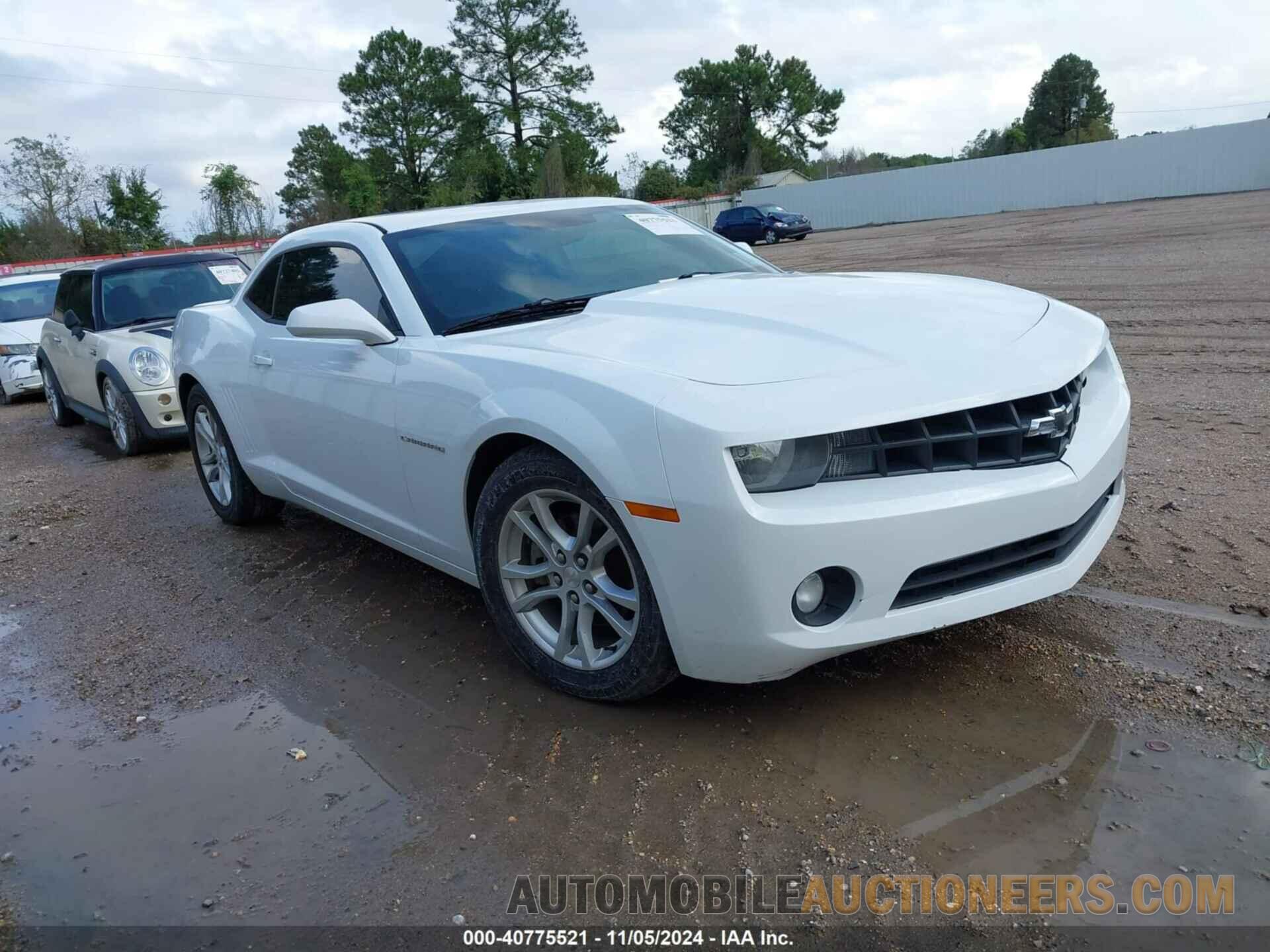 2G1FB1E39D9182136 CHEVROLET CAMARO 2013