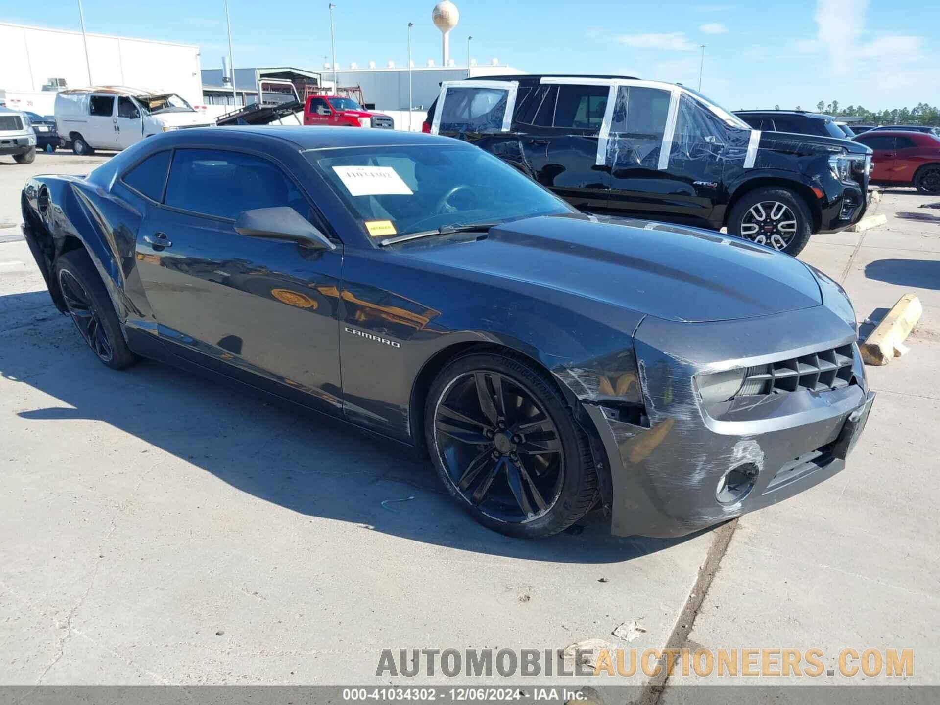 2G1FC1ED5B9168740 CHEVROLET CAMARO 2011