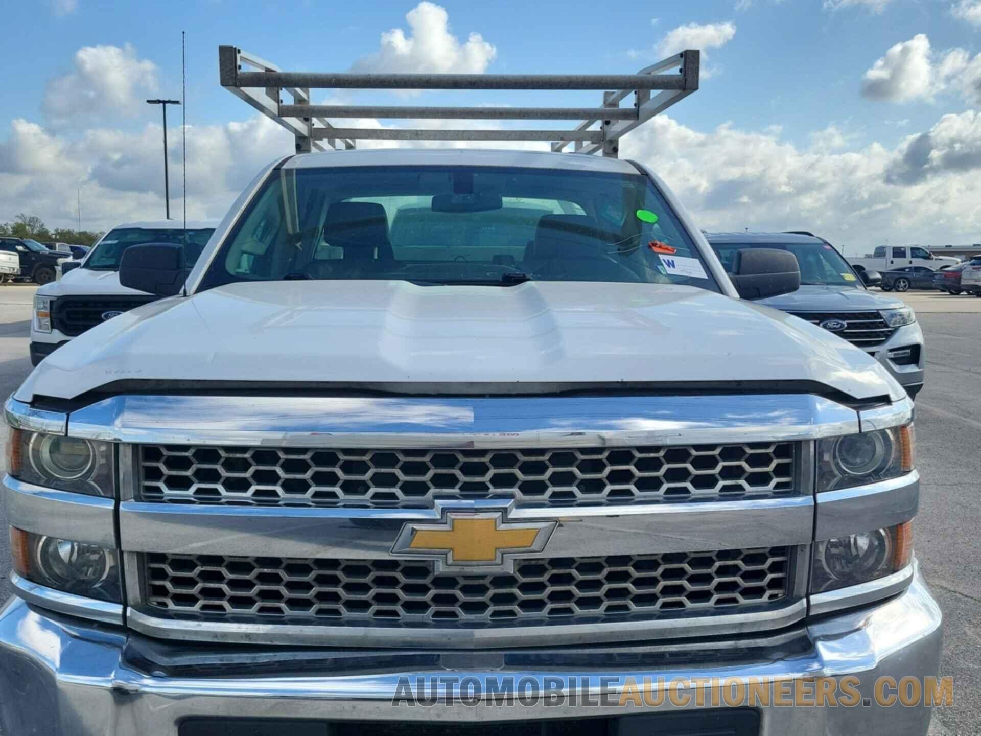 2GC2CREG5K1121379 CHEVROLET SILVERADO 2500HD 2019