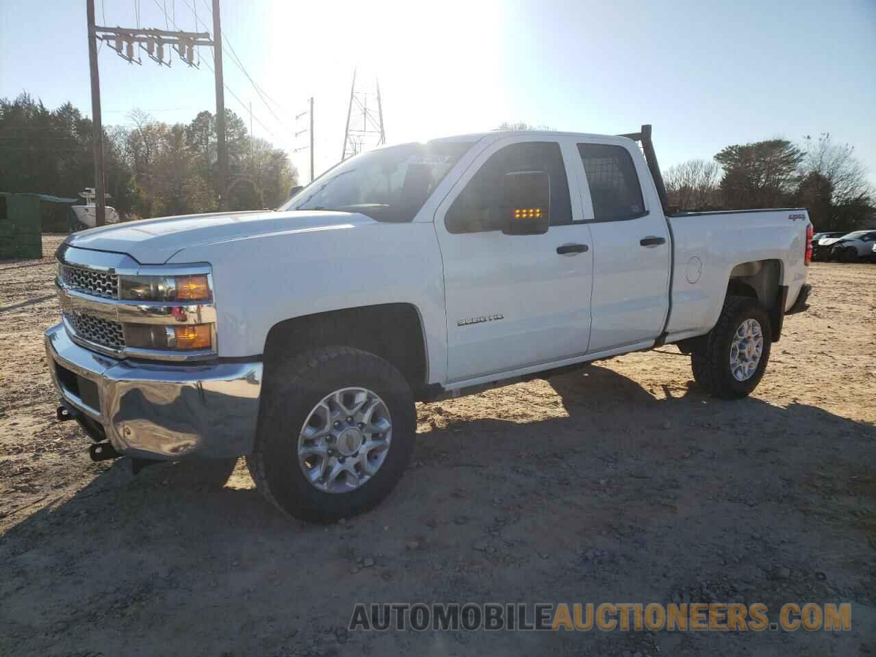 2GC2KREG8K1233824 CHEVROLET ALL Models 2019