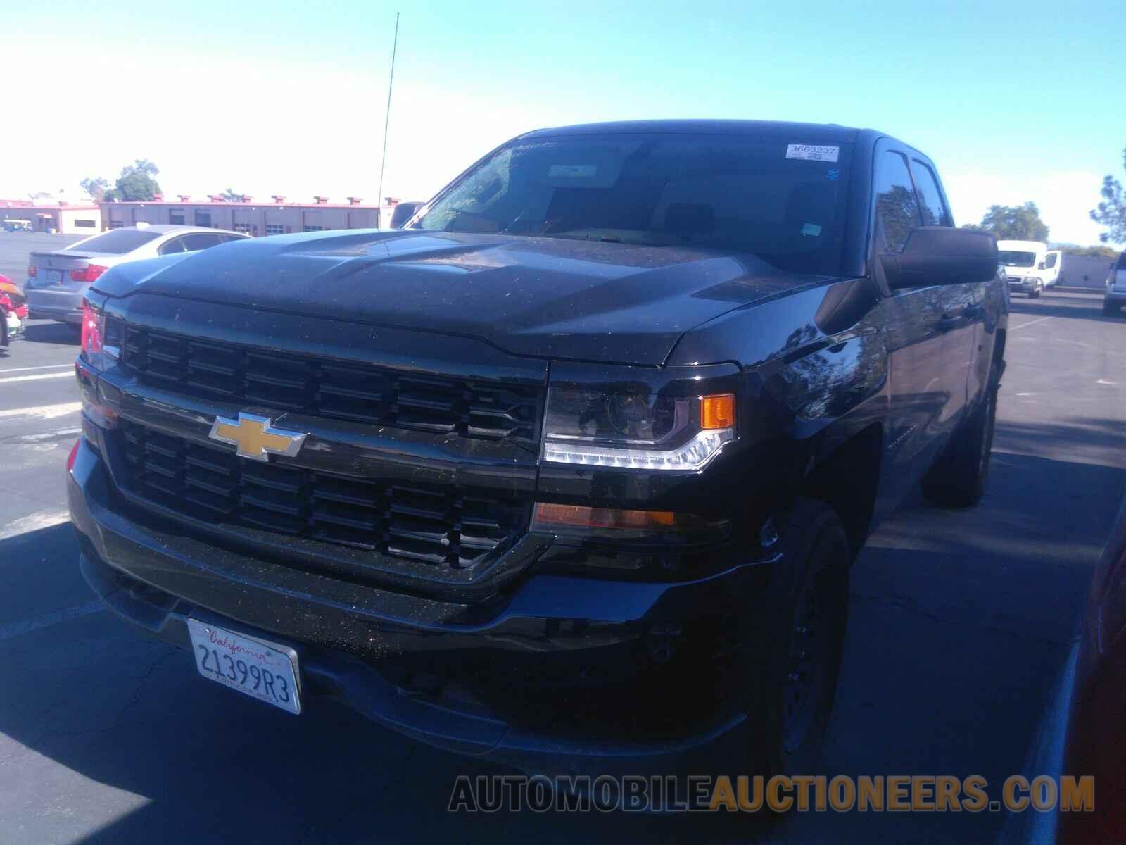 2GCRCMEC7K1190976 Chevrolet Silverado 1500 LD 2019